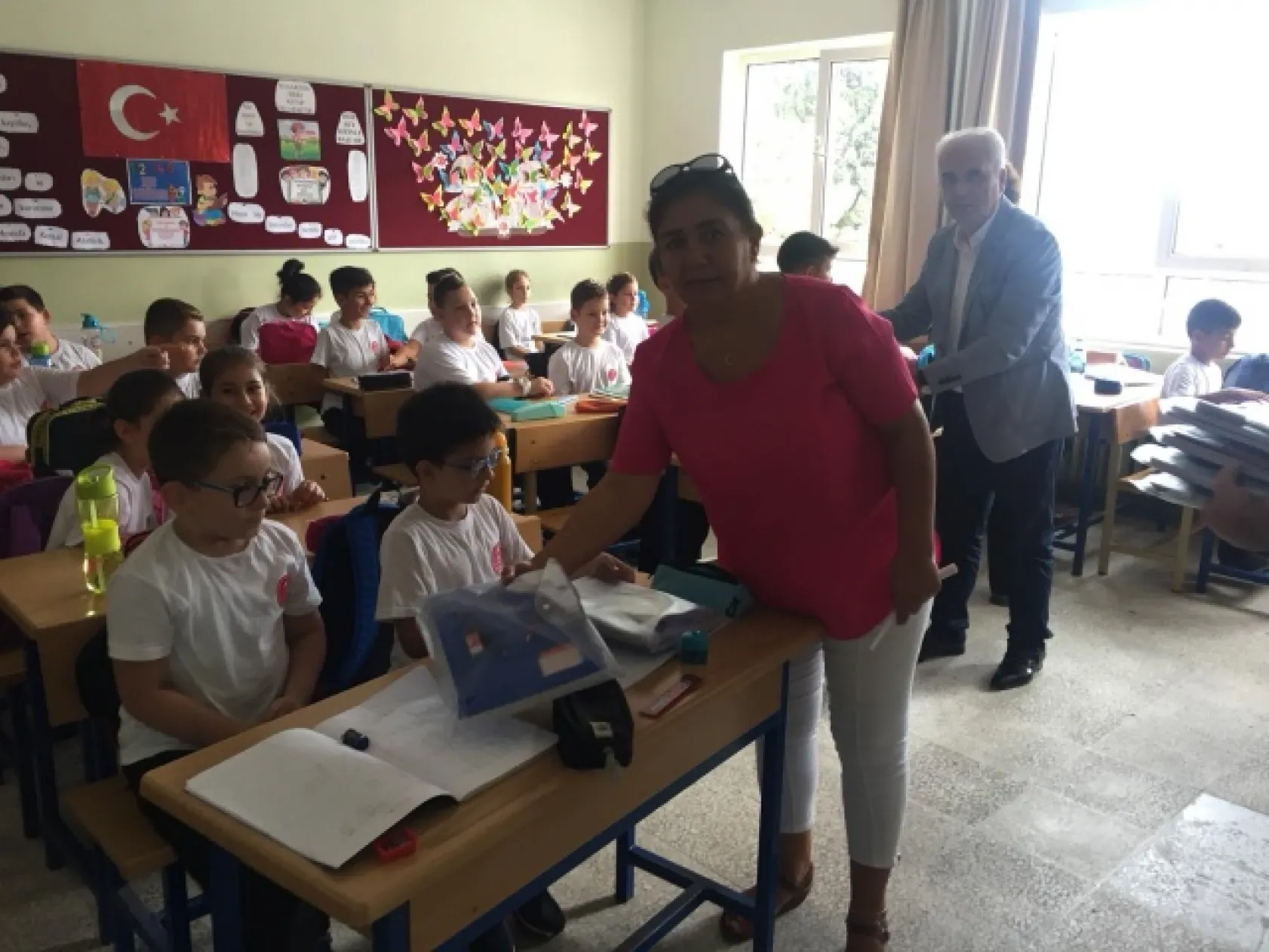 Okullarımıza Hizmetlerimiz Artarak Devam Edecek