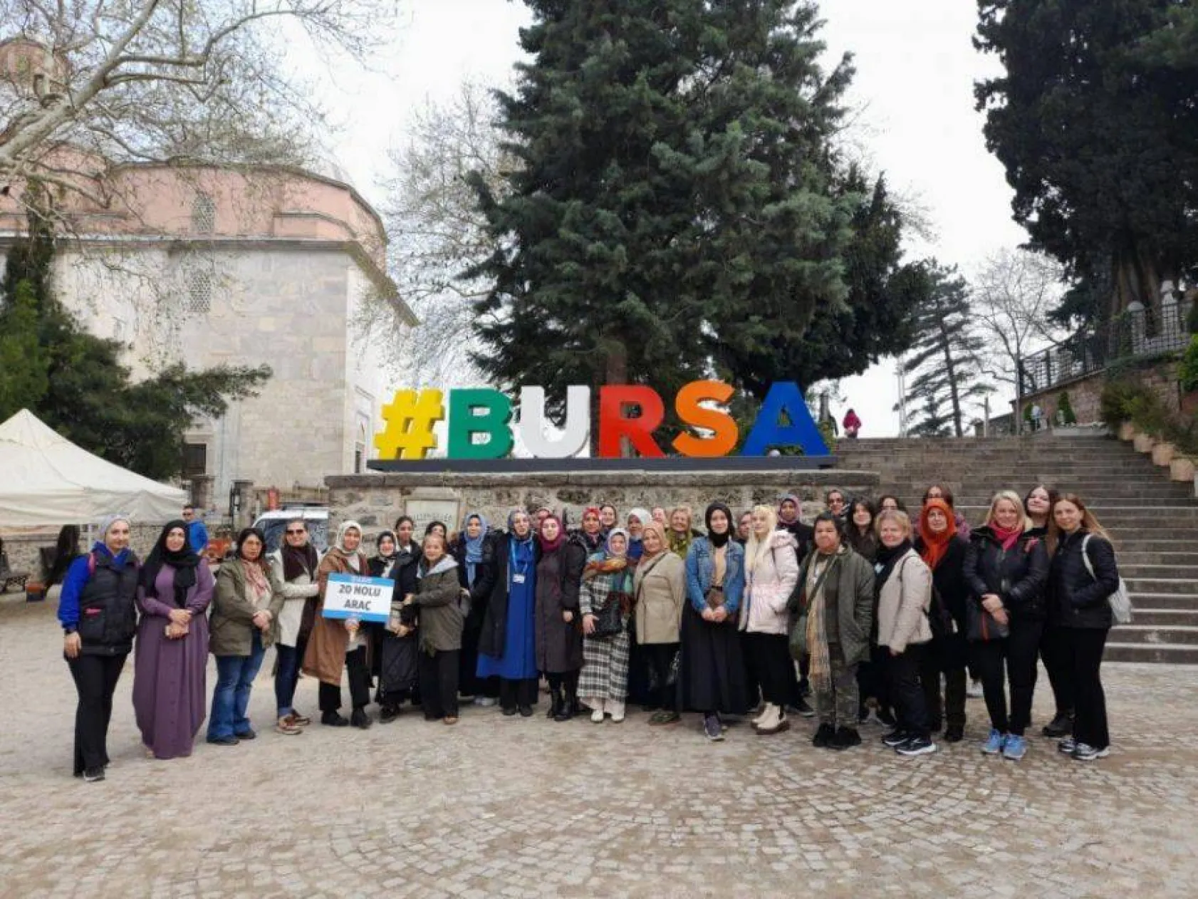 Başkan Yılmaz Bursa'da kadınlarla seslendi: Ant olsun!
