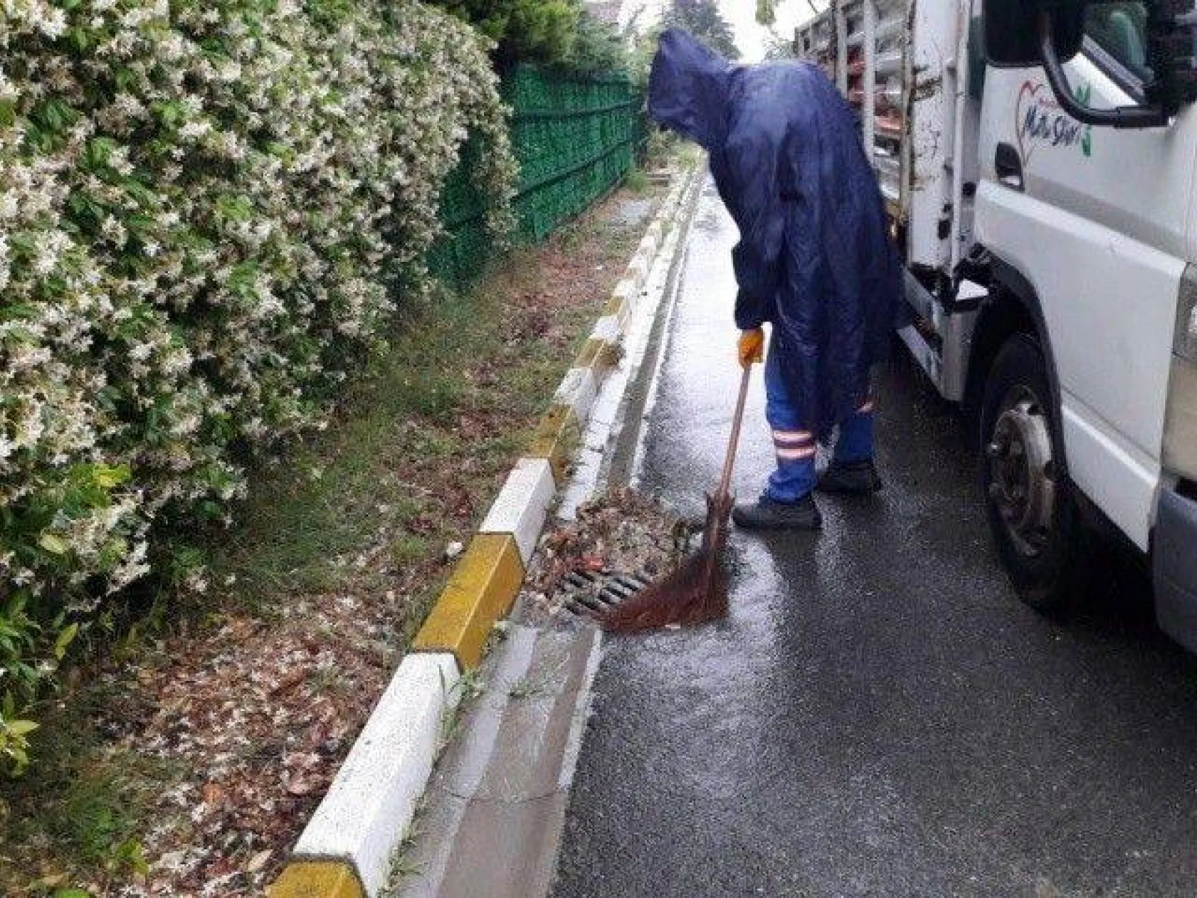 Silivri Belediyesi Yoğun Yağışta Seferber Oldu