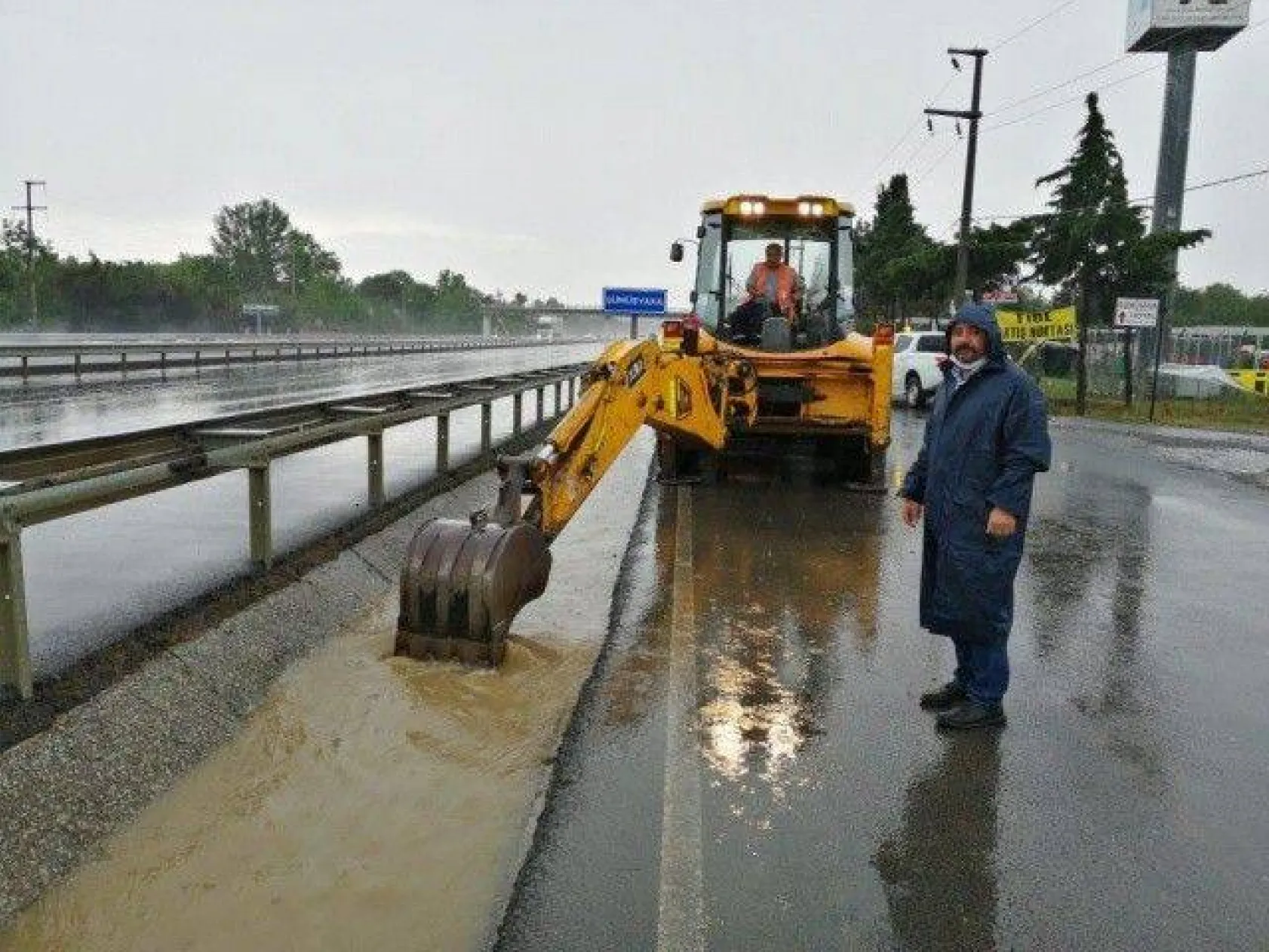Silivri Belediyesi Yoğun Yağışta Seferber Oldu