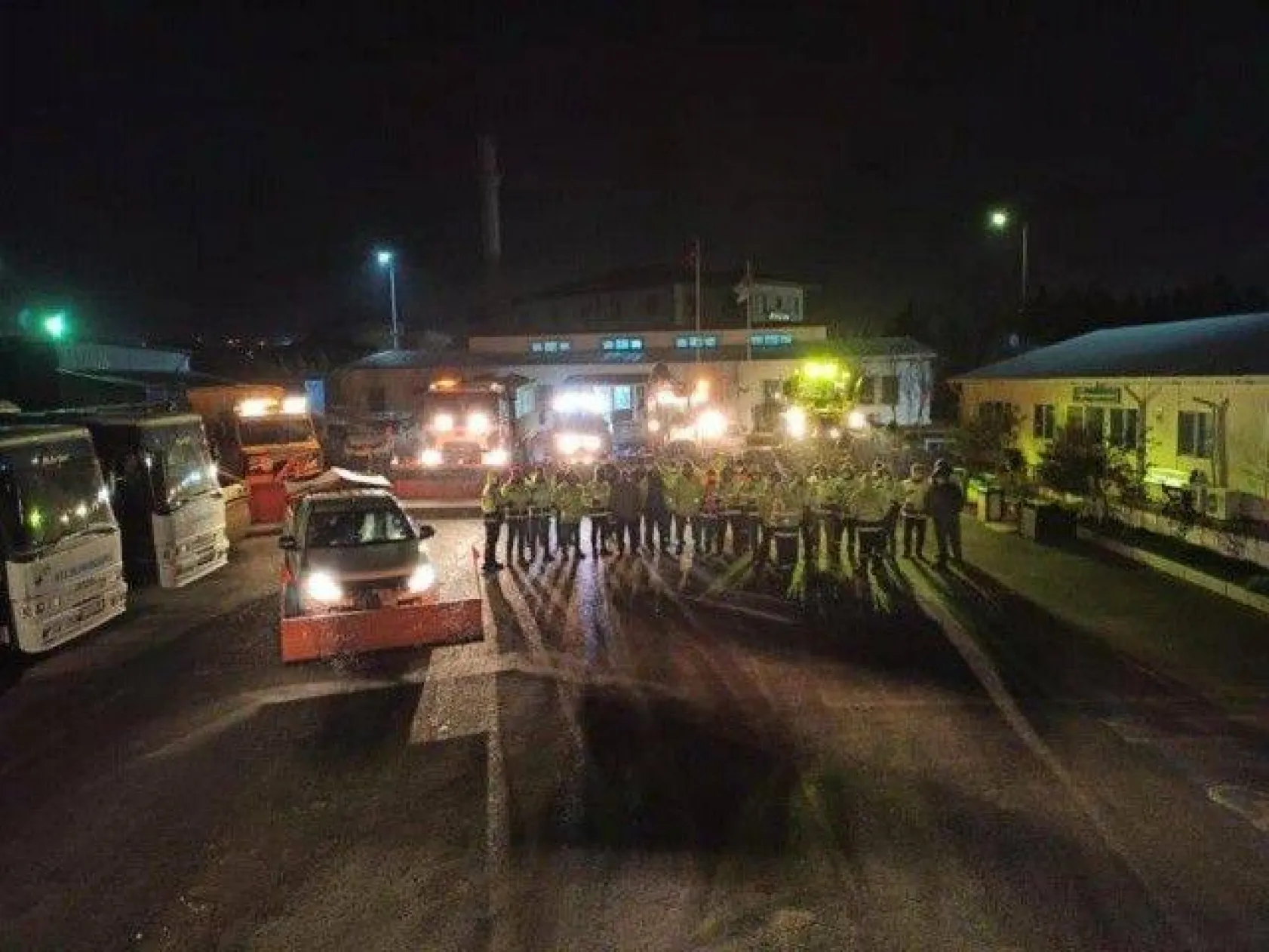 Silivri Belediyesinden Yoğun Kar Mesaisi