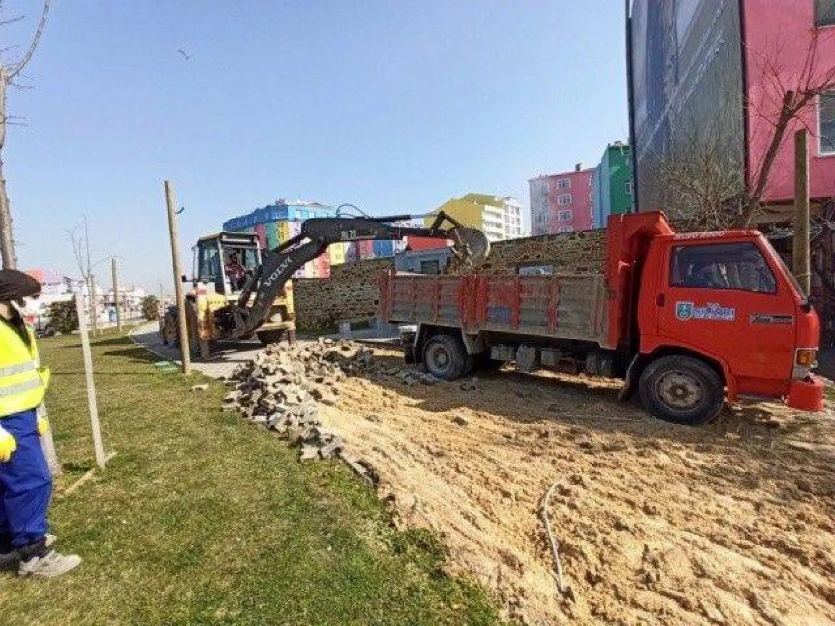 Belediye Ekiplerinden Hafta Sonu Mesaisi