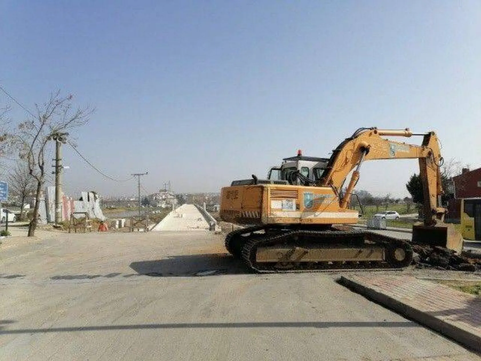 Belediye Ekiplerinden Hafta Sonu Mesaisi