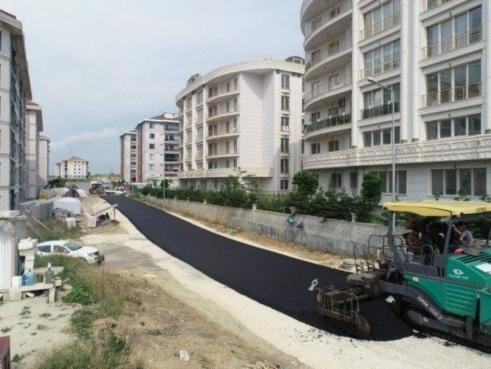 Silivri Belediyesinin Asfalt Mesaisi Devam Ediyor