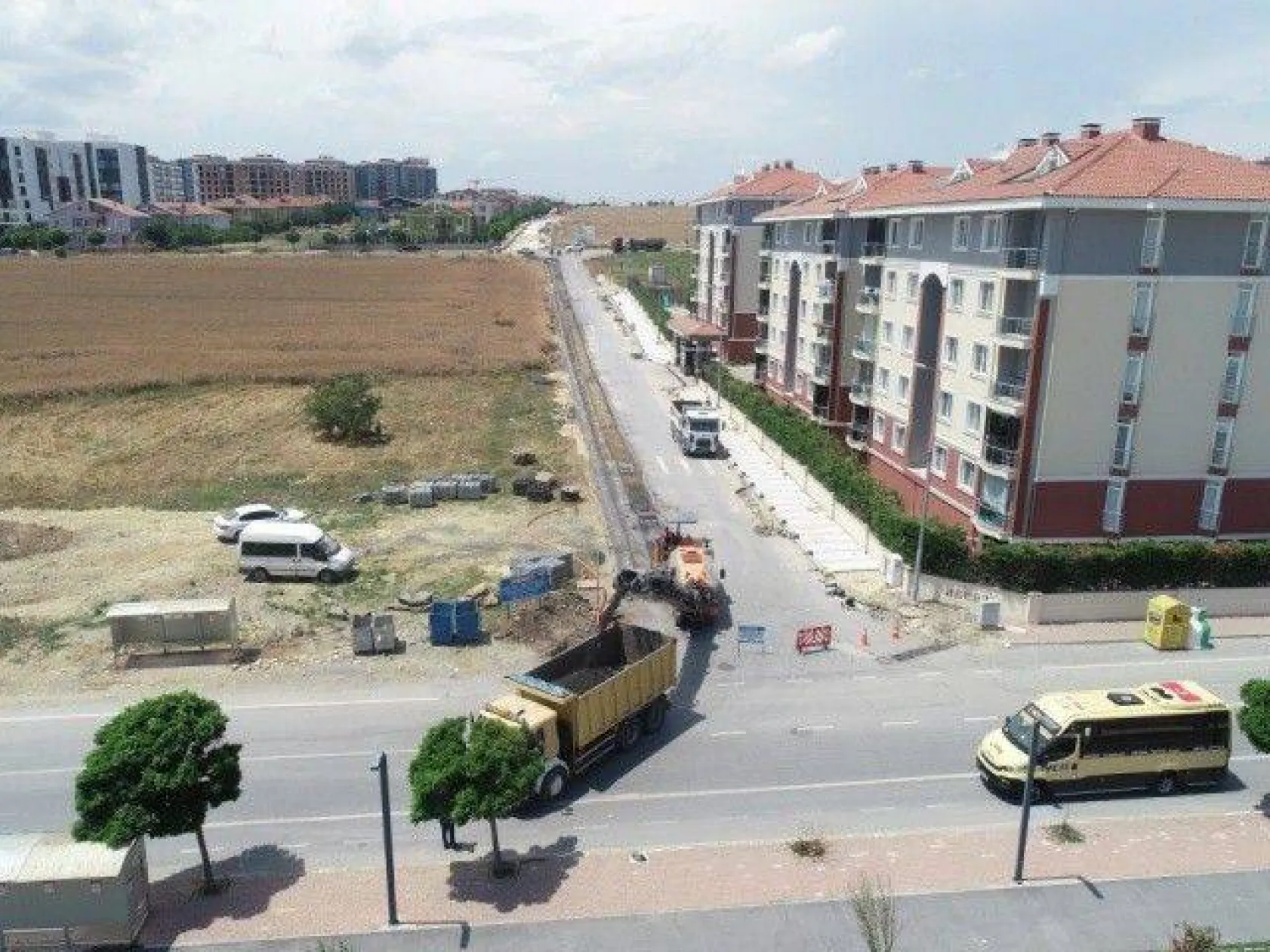 Silivri Belediyesinin Asfalt Mesaisi Devam Ediyor