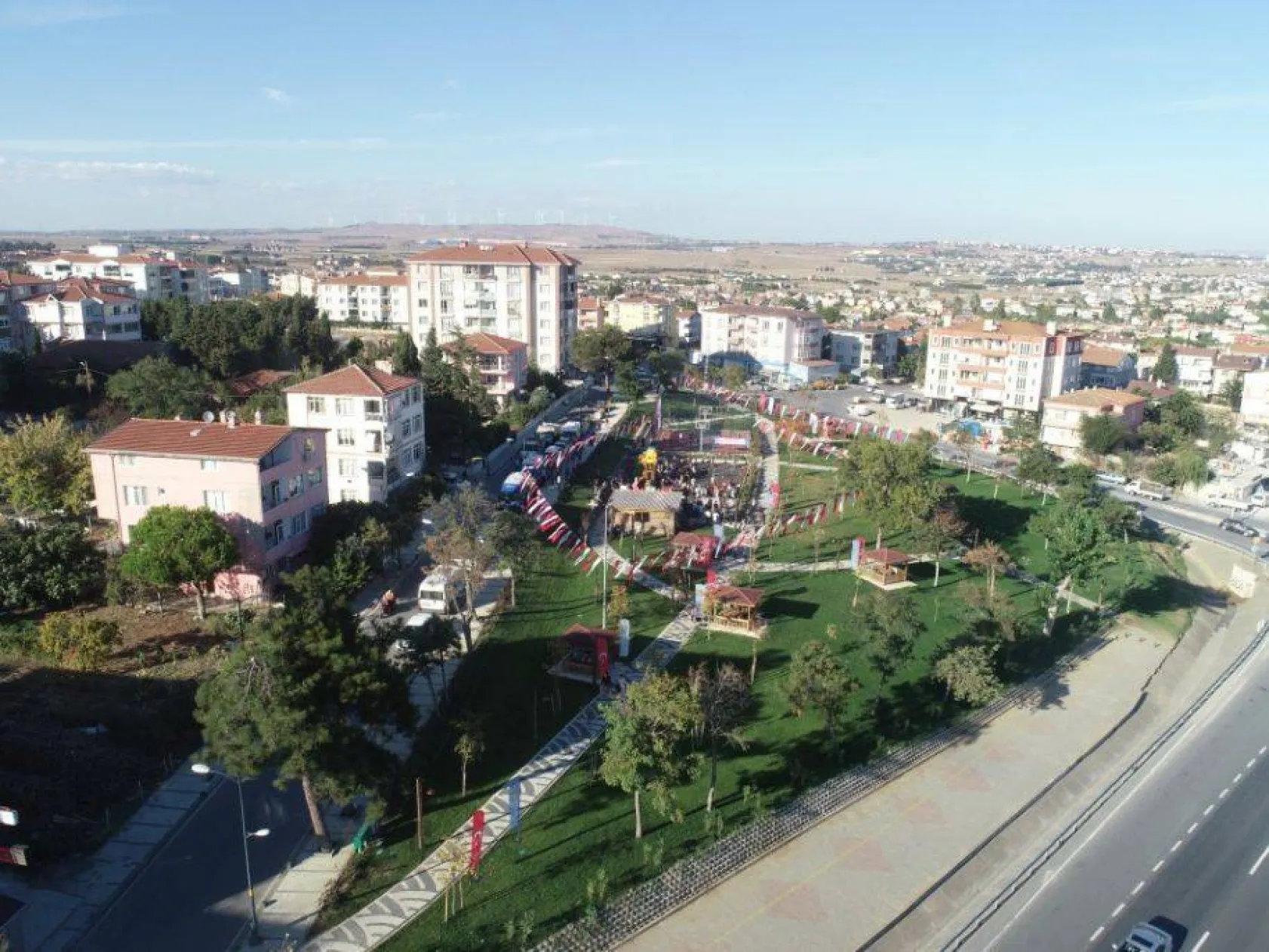 Gümüşyaka Millet Parkı coşkuyla hizmete açıldı