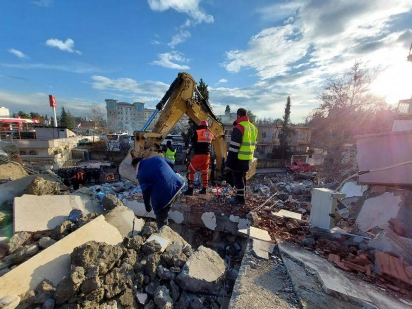 Silivri'den deprem bölgesine büyük destek
