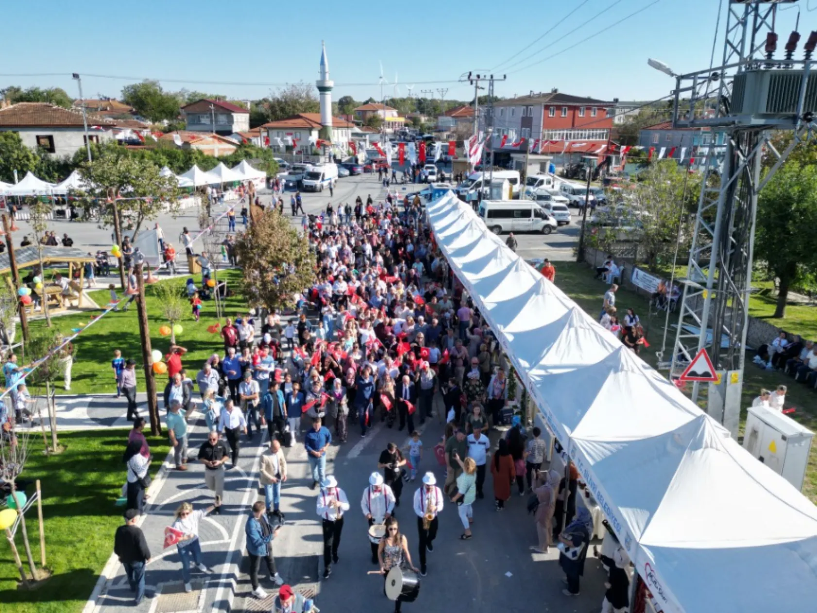 Sayalar'da hem biber hem hizmet şenliği