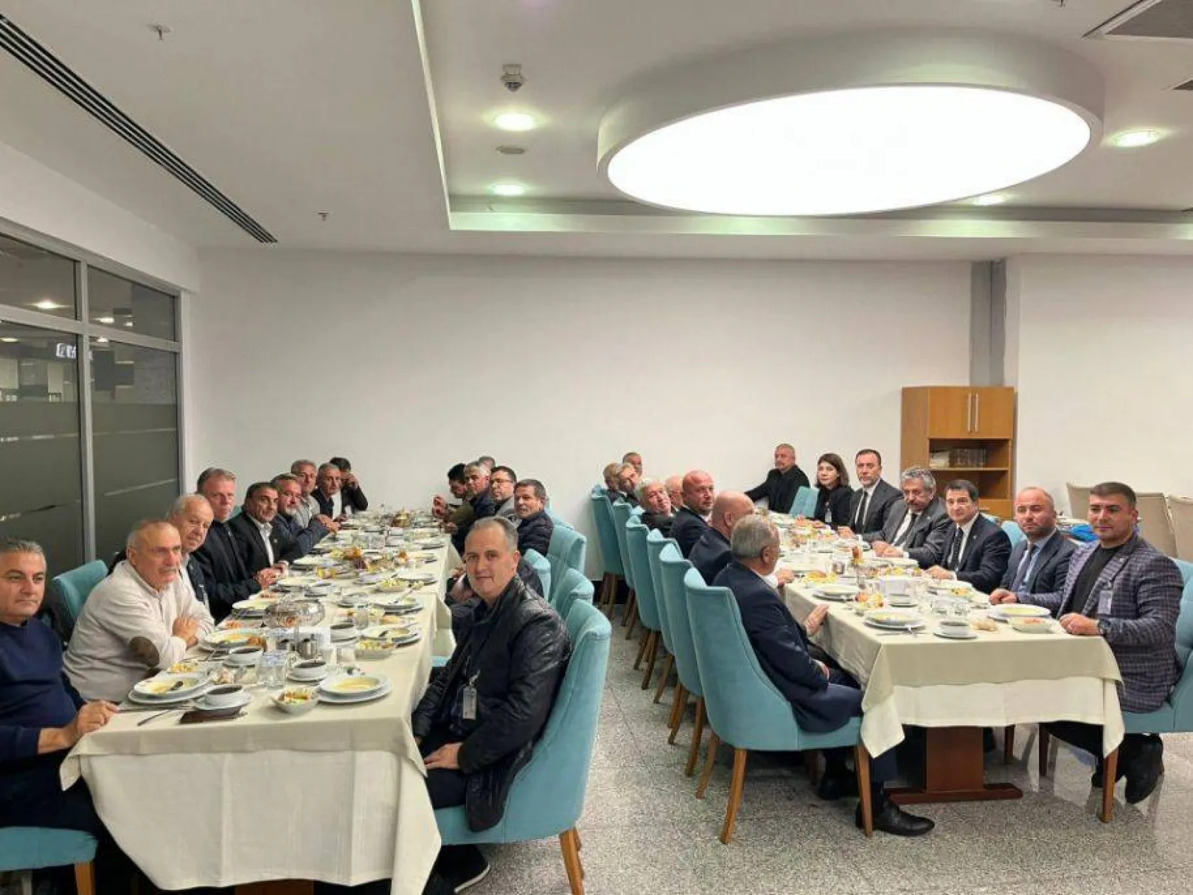 Başkan Yılmaz muhtarlar ile Ankara mesaisi yaptı