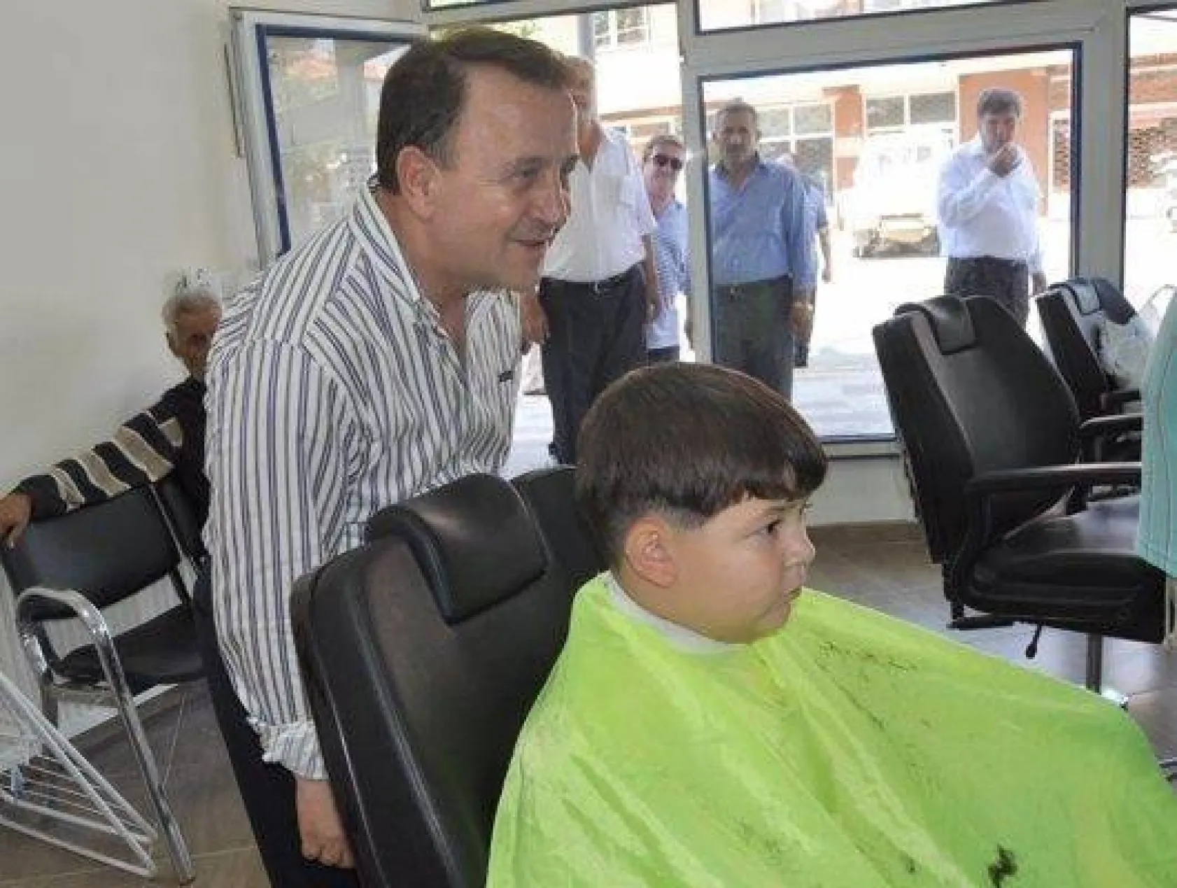 Işıklar Bayramda Halkla Kucaklaştı