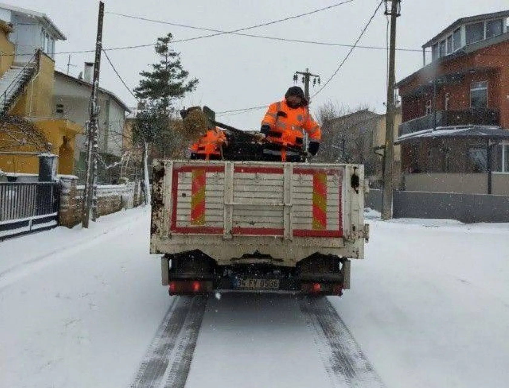 Silivri Belediyesinden Yoğun Kar Mesaisi