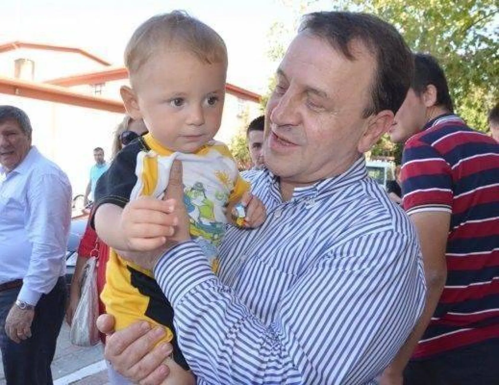 Işıklar Mahallelerde Hemşerileriyle Bayramlaştı