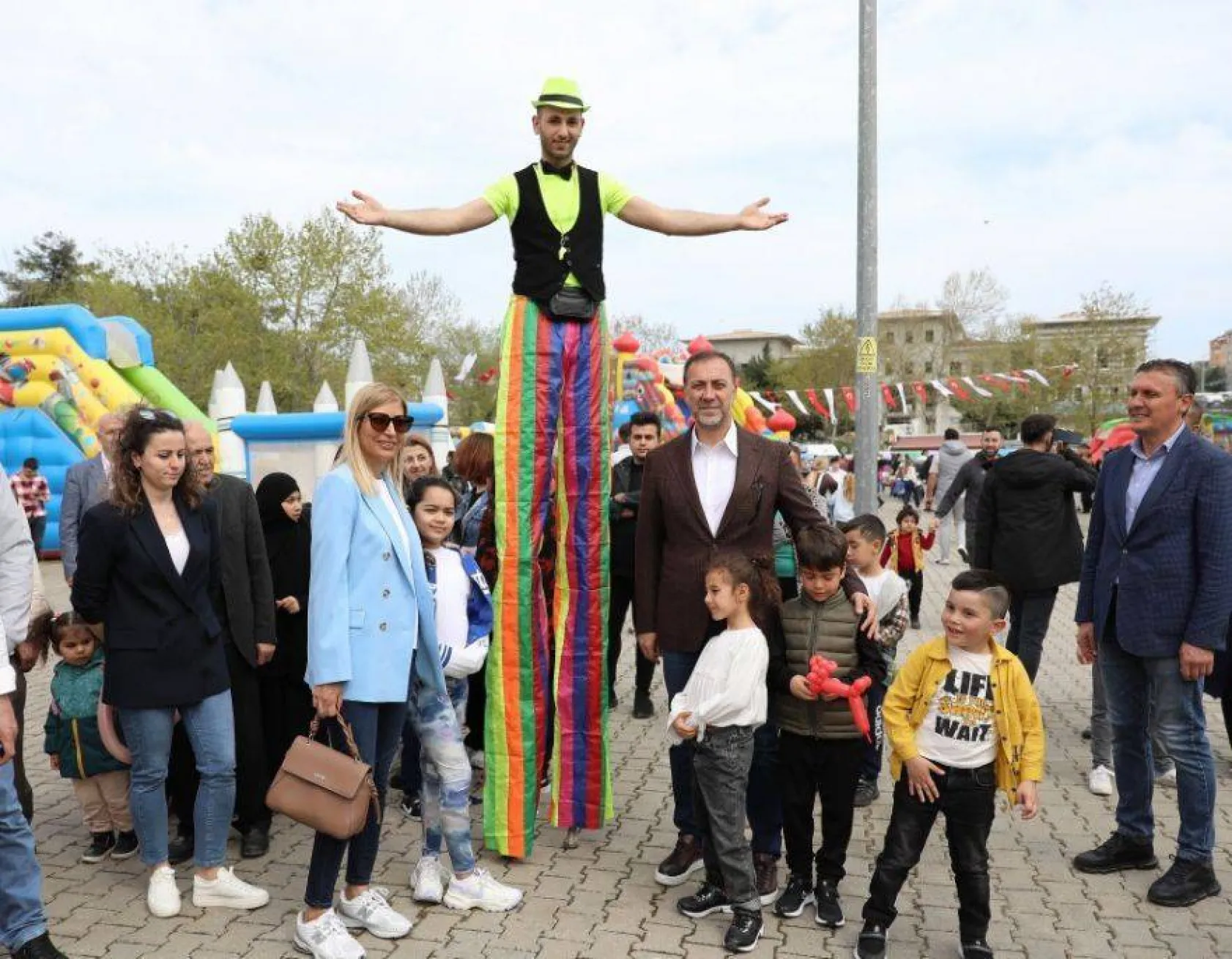 Silivri ve Hatay'da çocuklar 23 Nisan sevinci yaşadı