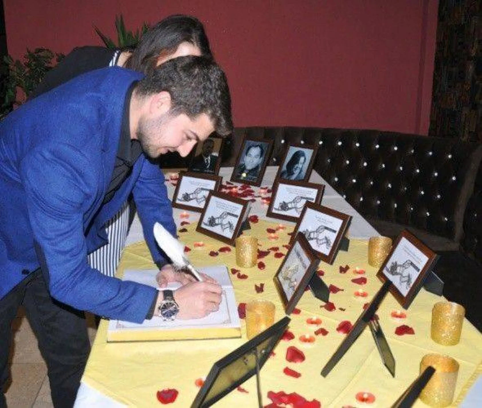 Gazeteciler 'ÖZEL' bir gecede bir araya geldi