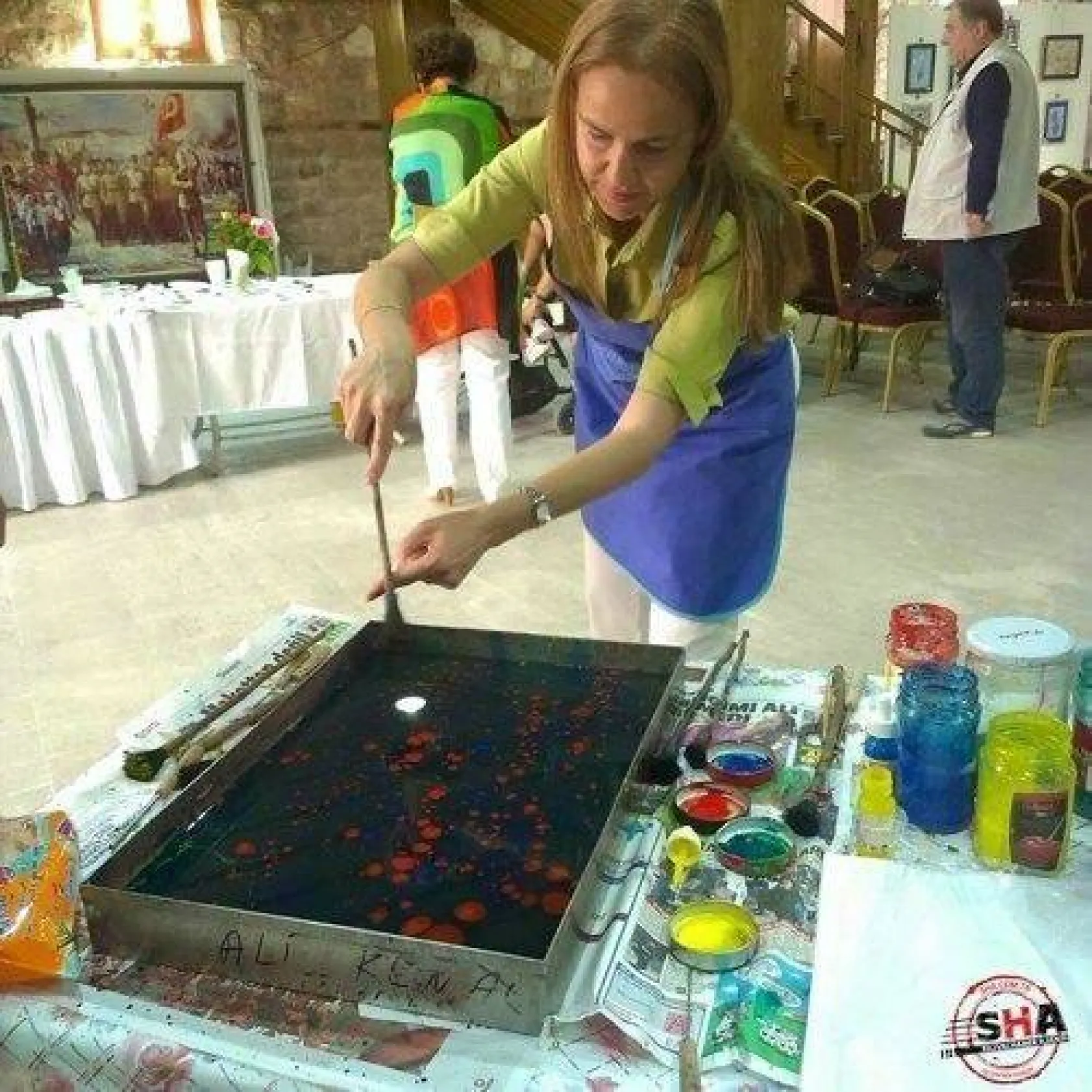 Kadın Eliyle Ebru Sanatseverleri Bekliyor