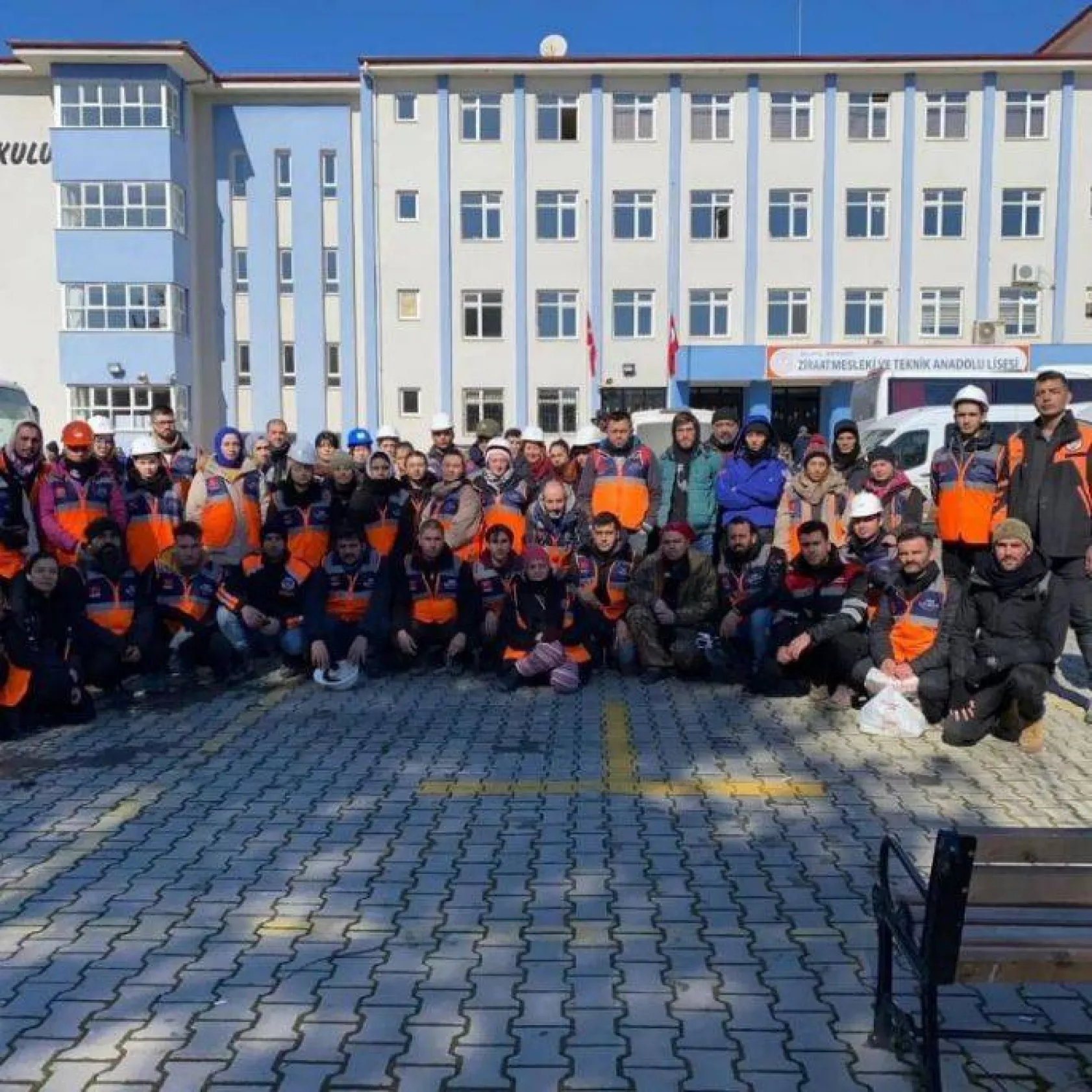 Silivri'den deprem bölgesine büyük destek