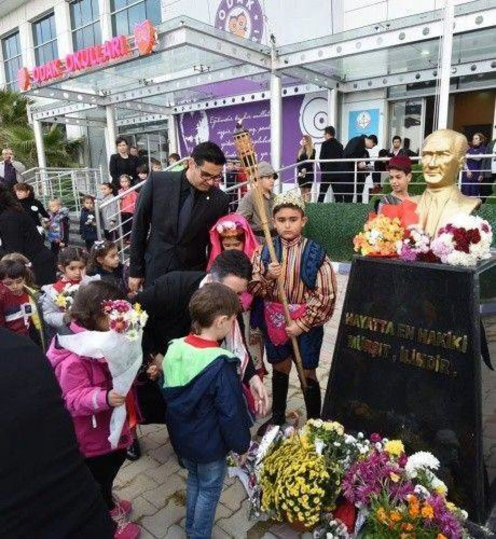 Buruk bir veda sözcüklerde…