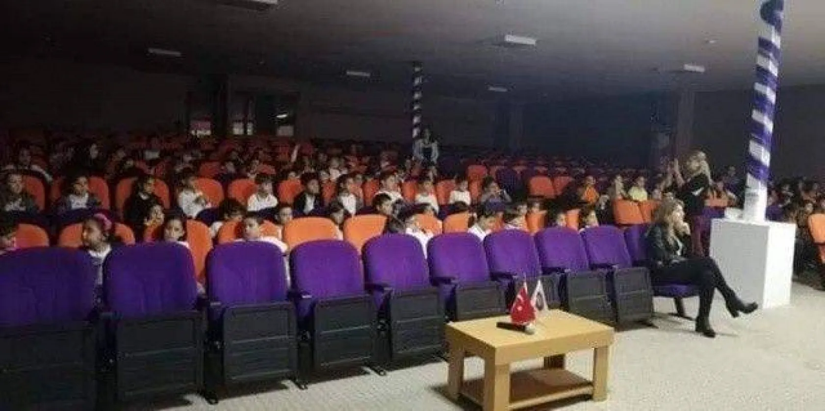 Bir Yazar, Bir Kitap, Yüz Fikir