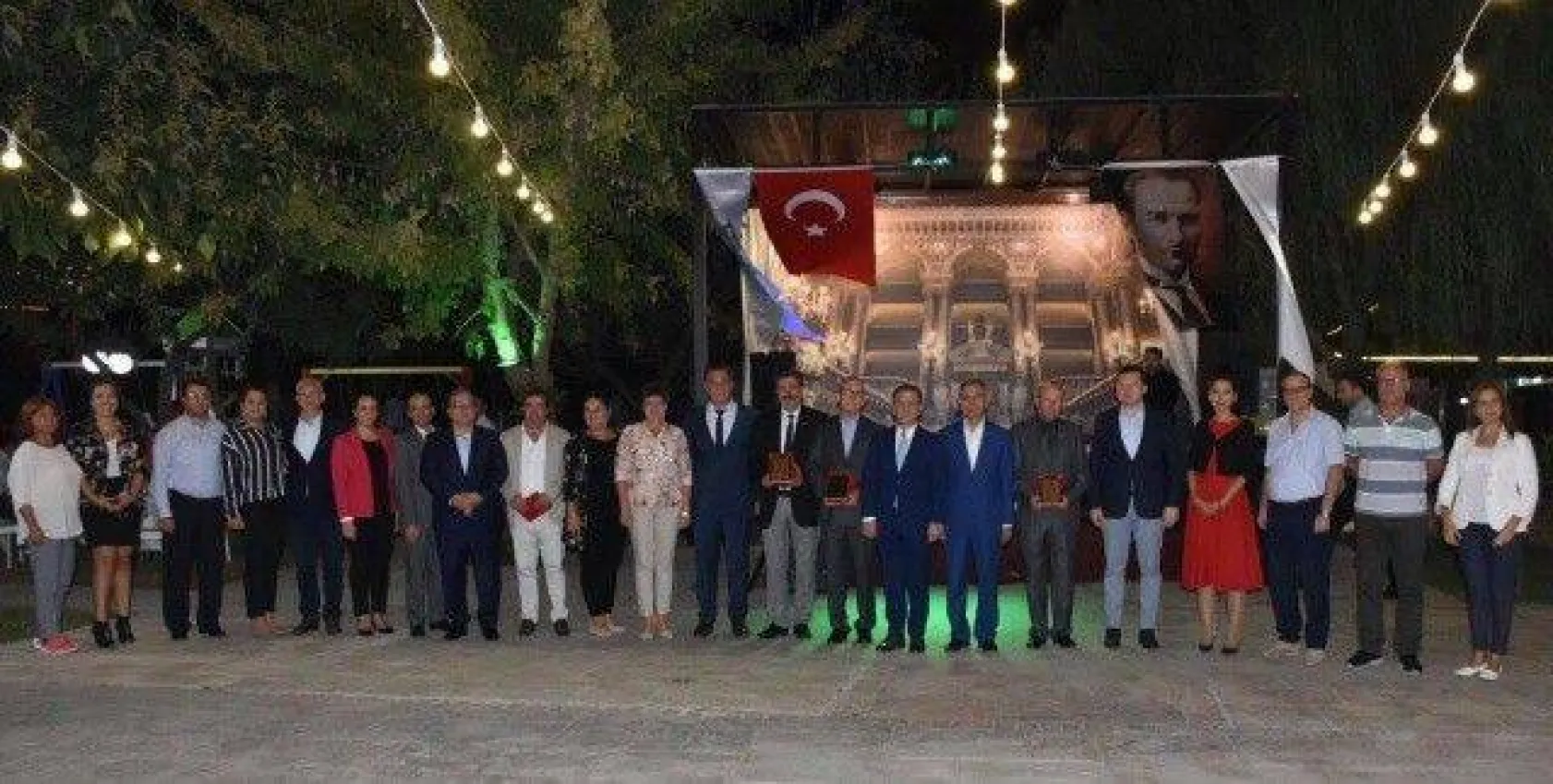 Işıklar Personeliyle Aile Yemeğinde buluştu