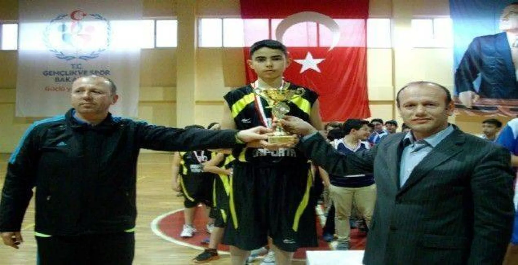 'Çağrıbey' sporda başarıya doymuyor