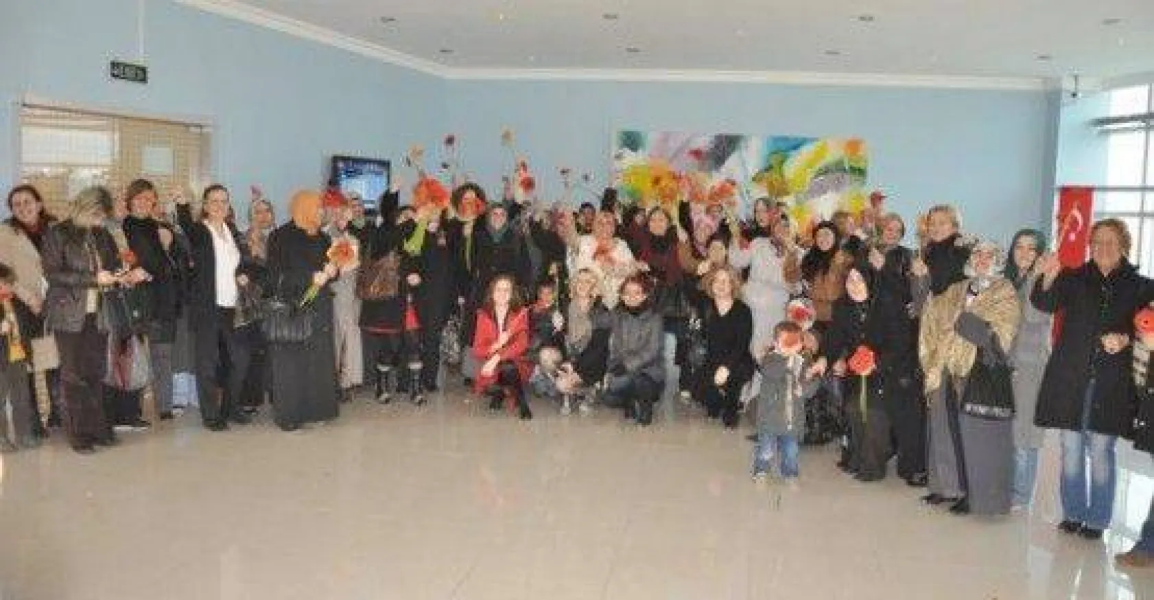 Silivrili Kadınlar Şiddete Karşı Dans Etti