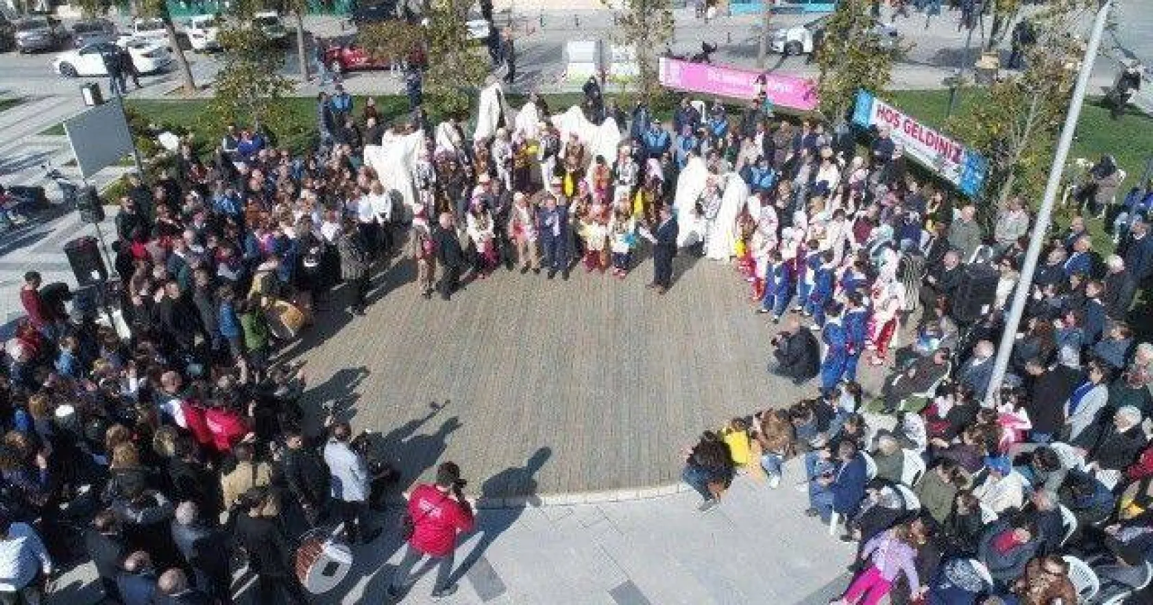 19 Mayıs Meydanı'na Coşkulu Açılış