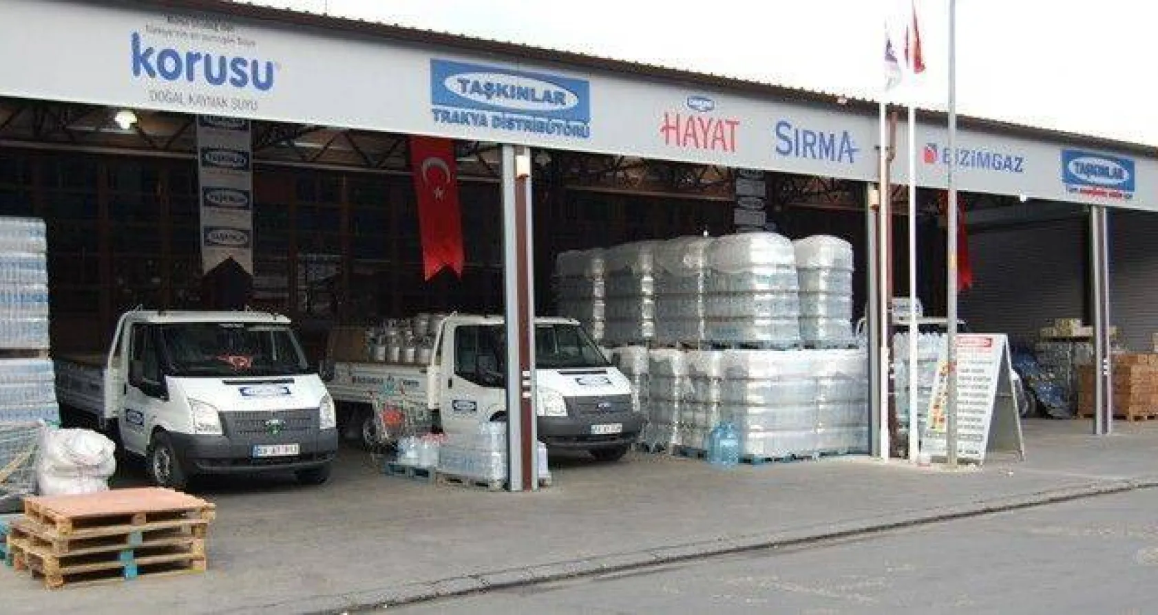 Dededen torunlara bir aile şirketi: TAŞKINLAR