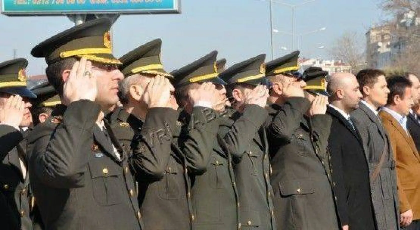 Çanakkale Şehitleri Saygıyla Anıldı