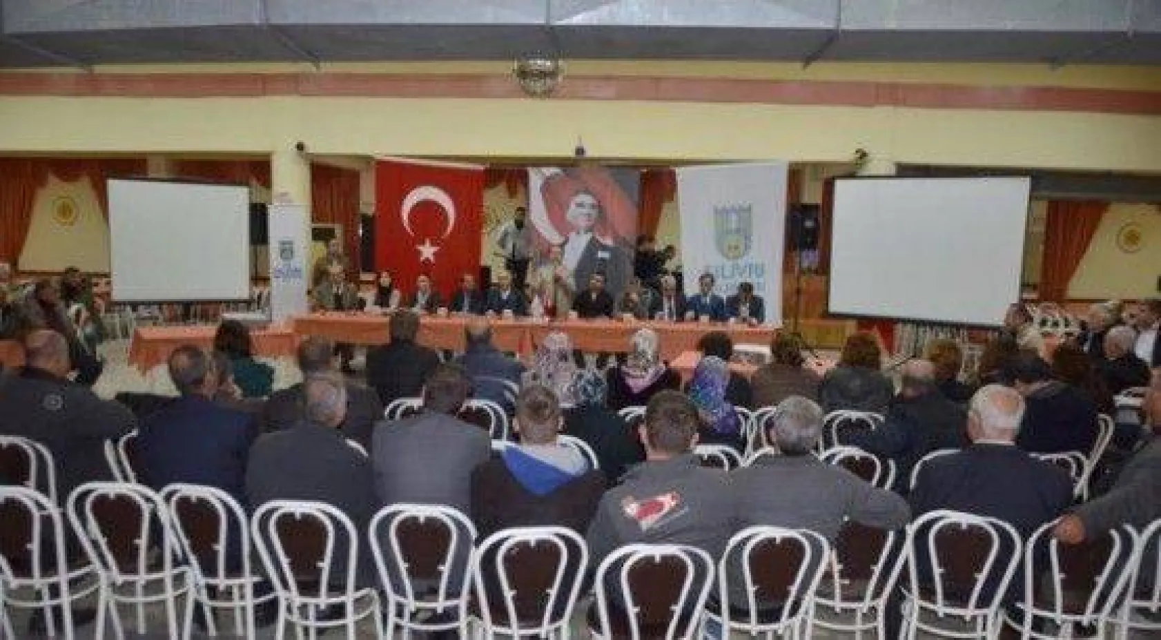 Değirmenköy'de Halk Toplantısı Gerçekleşti