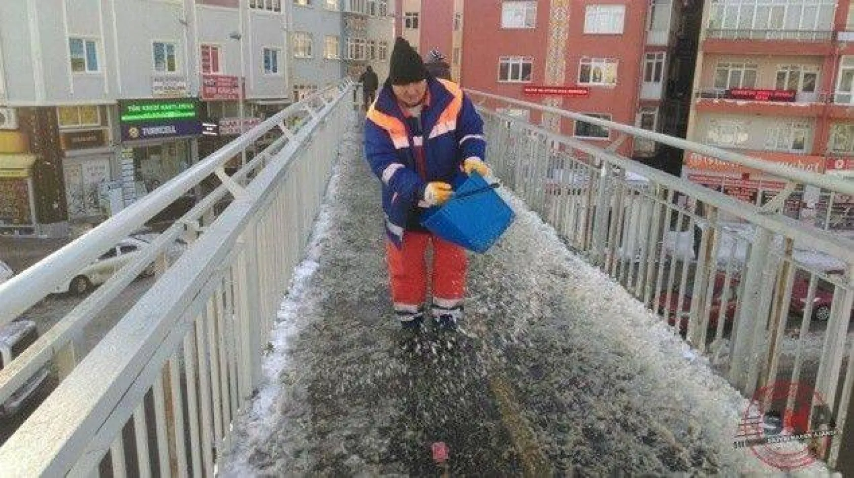 Silivri Belediyesi'nin karla mücadele çalışmaları