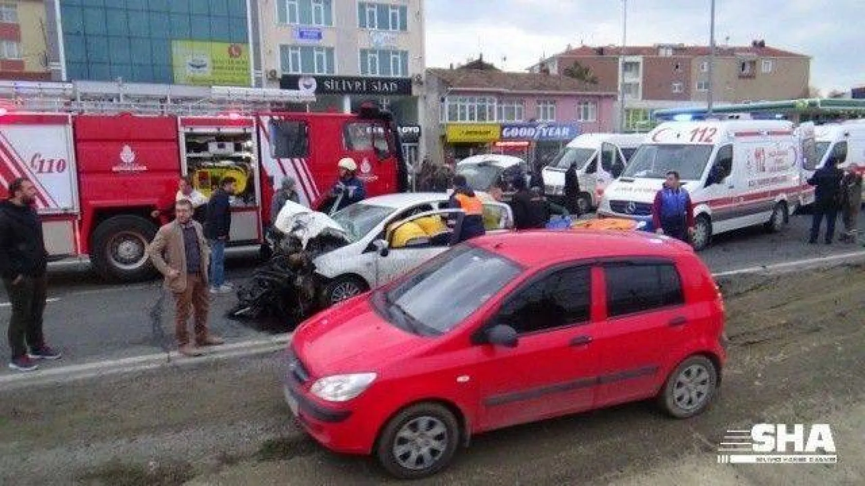 Facia gibi kaza 1'i ağır 17 yaralı