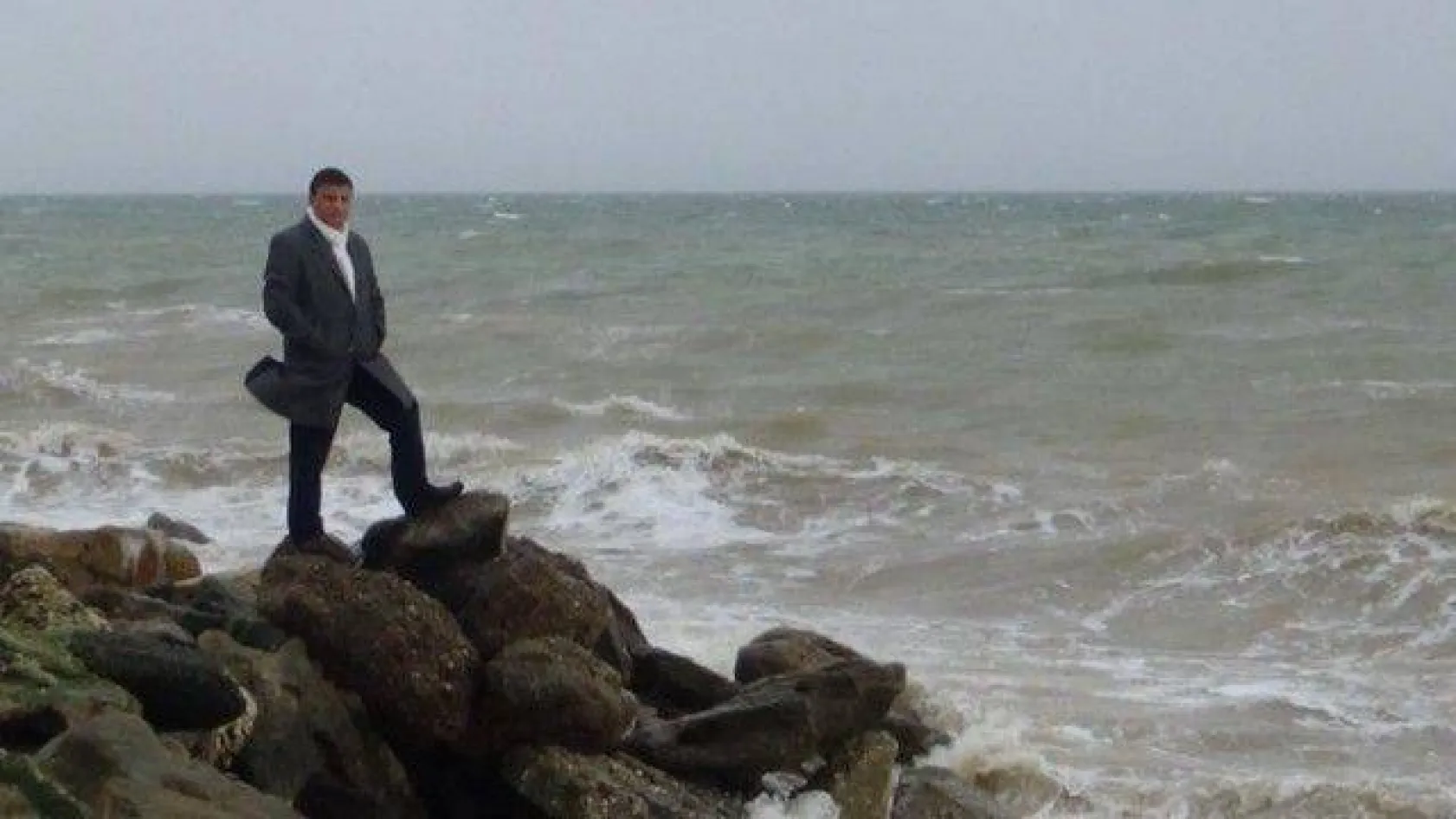 Lodosu fırsat bilip klip çekti