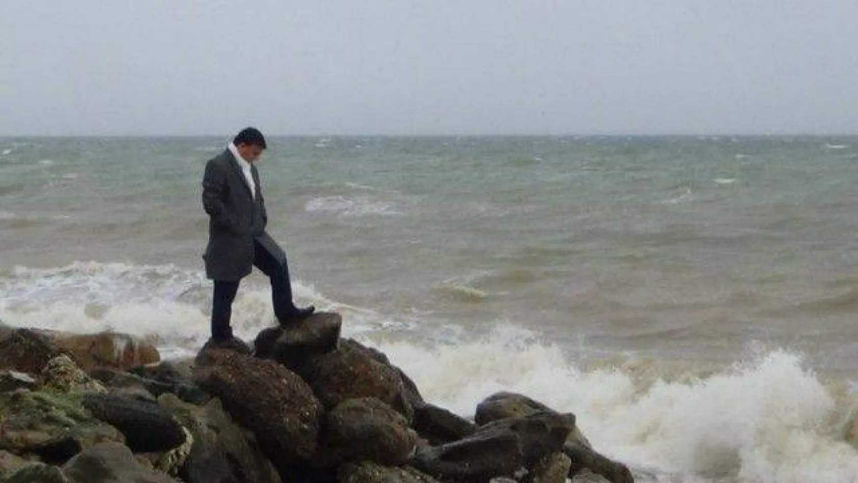 Lodosu fırsat bilip klip çekti