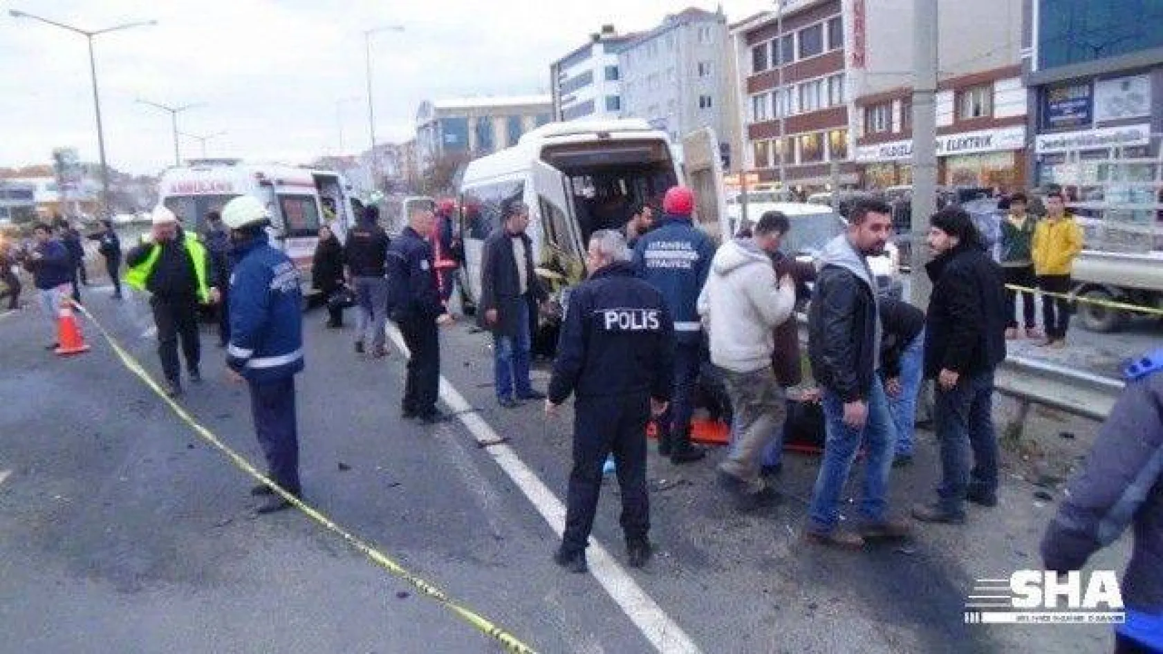 Facia gibi kaza 1'i ağır 17 yaralı