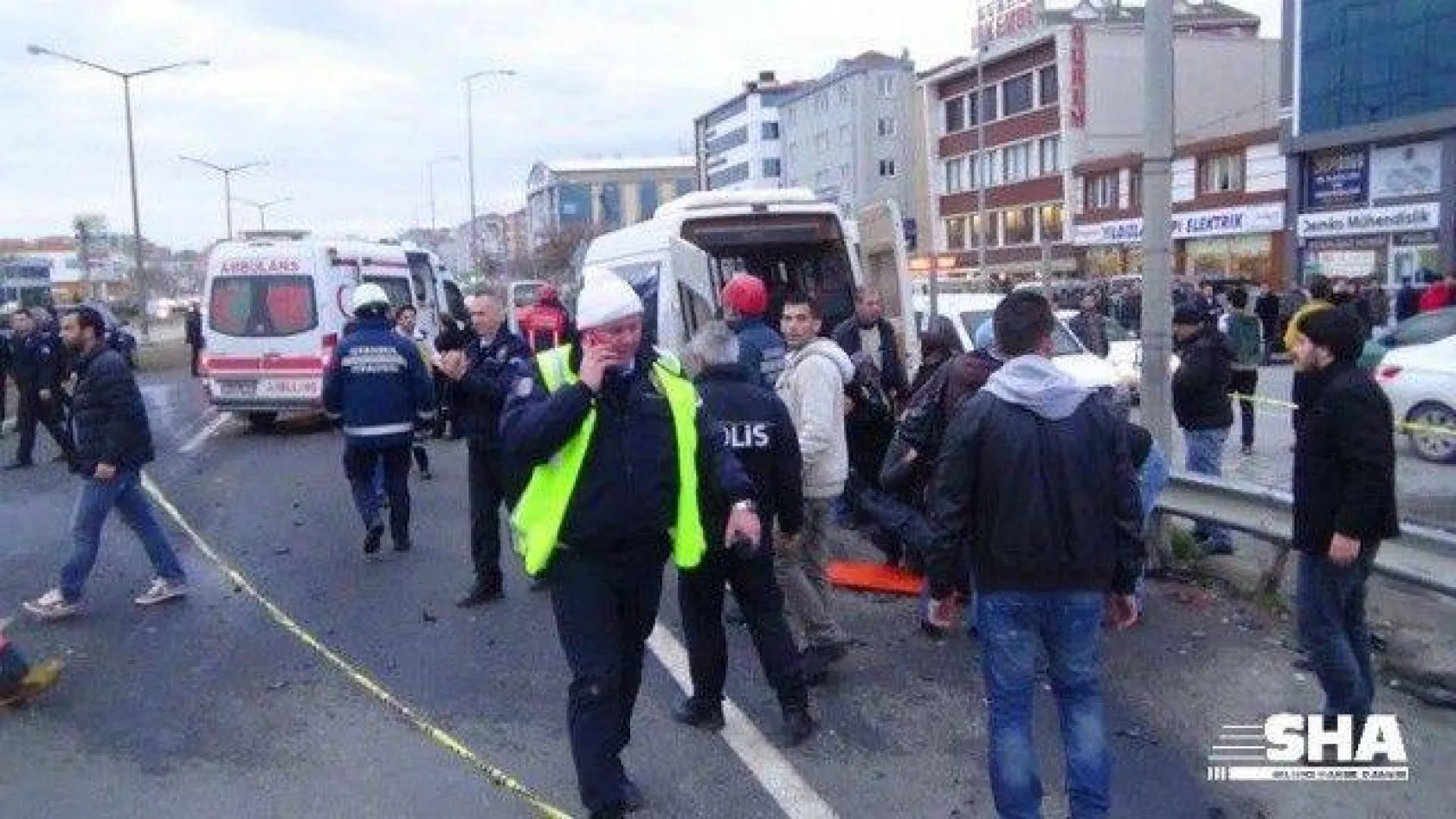 Facia gibi kaza 1'i ağır 17 yaralı