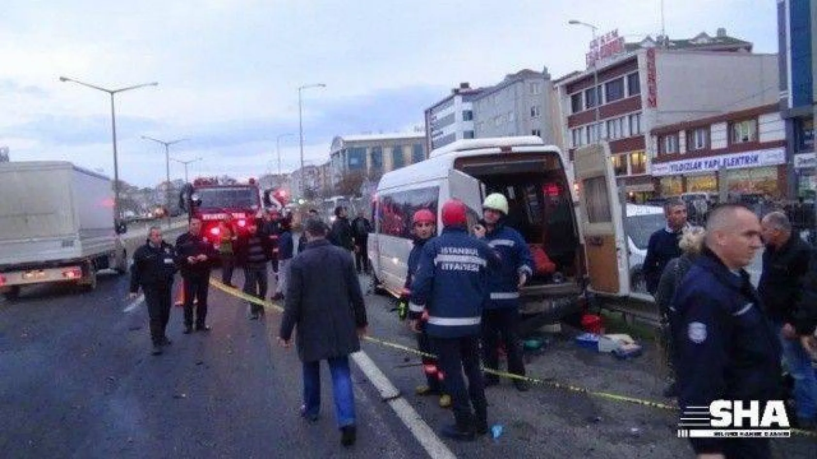 Facia gibi kaza 1'i ağır 17 yaralı