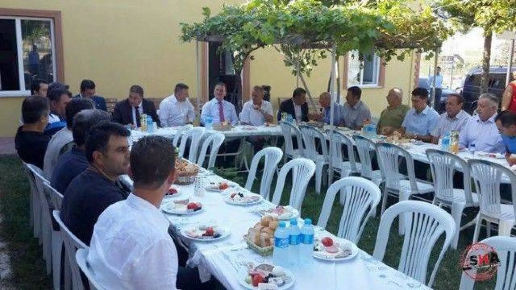 Işıklar Esnafla Bir Araya Geldi