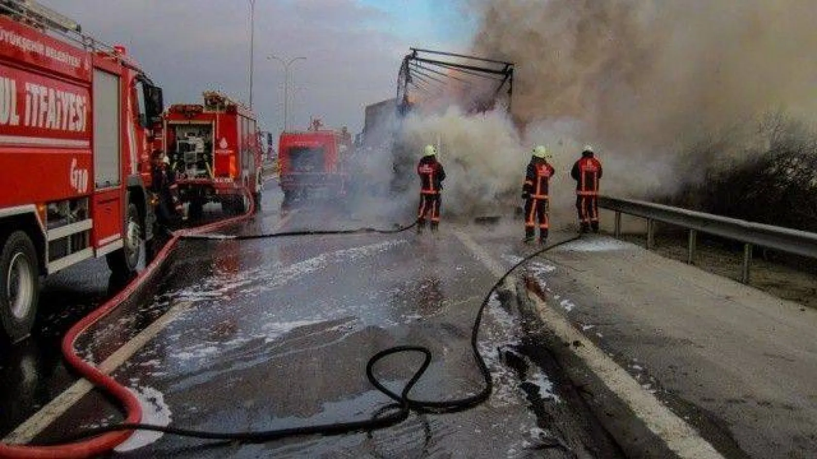TEM'de tır yangını