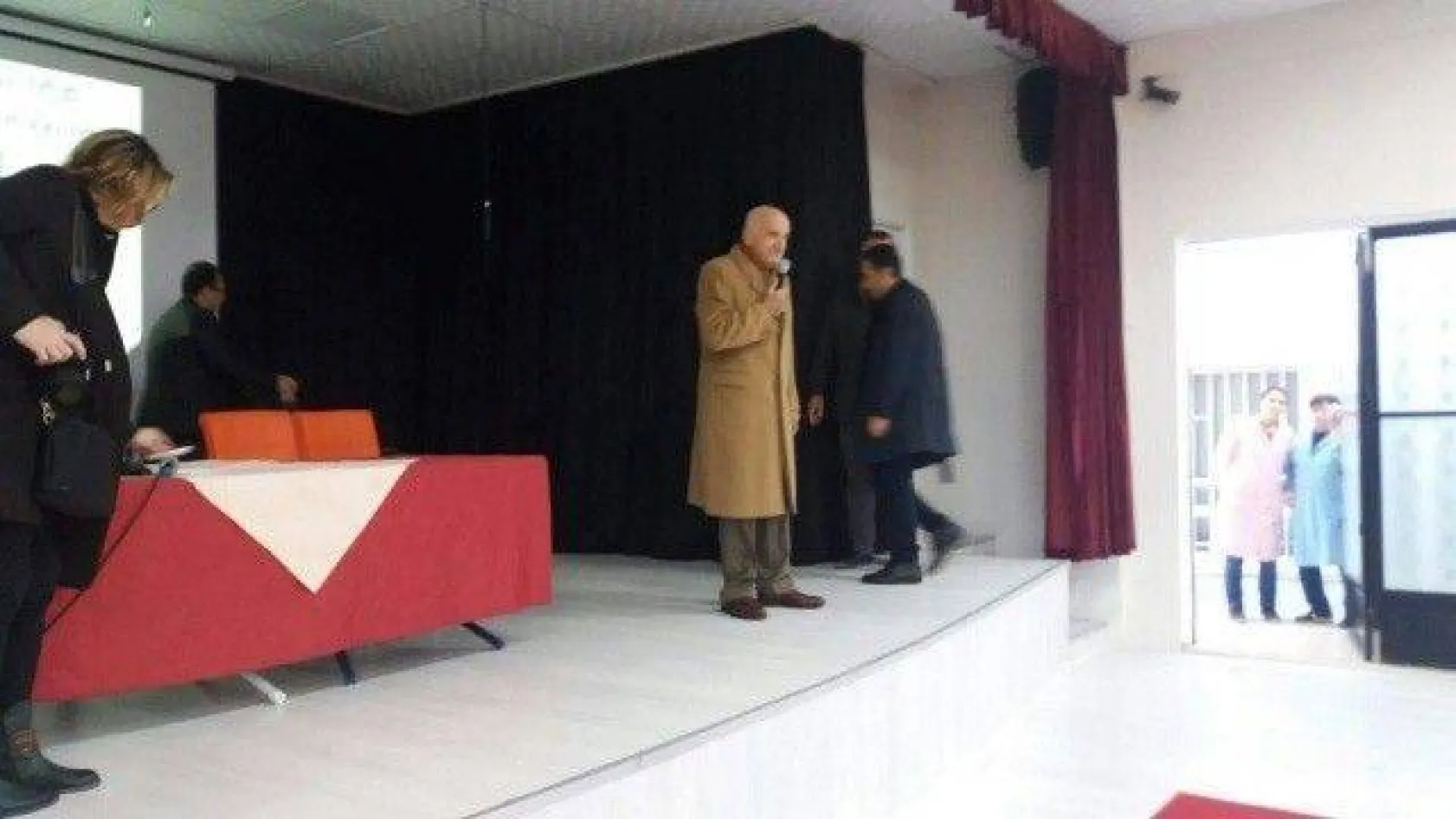 Baldöktü, öğrencilerle buluştu