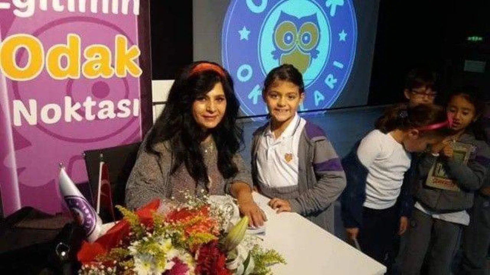 Bir Yazar, Bir Kitap, Yüz Fikir