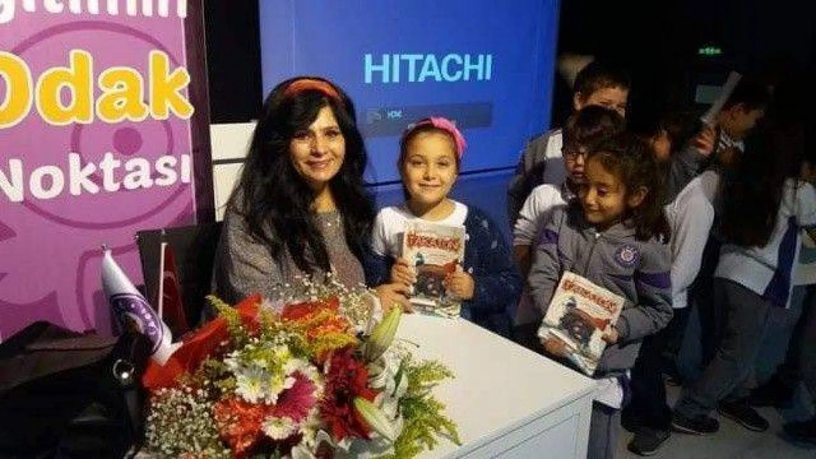 Bir Yazar, Bir Kitap, Yüz Fikir