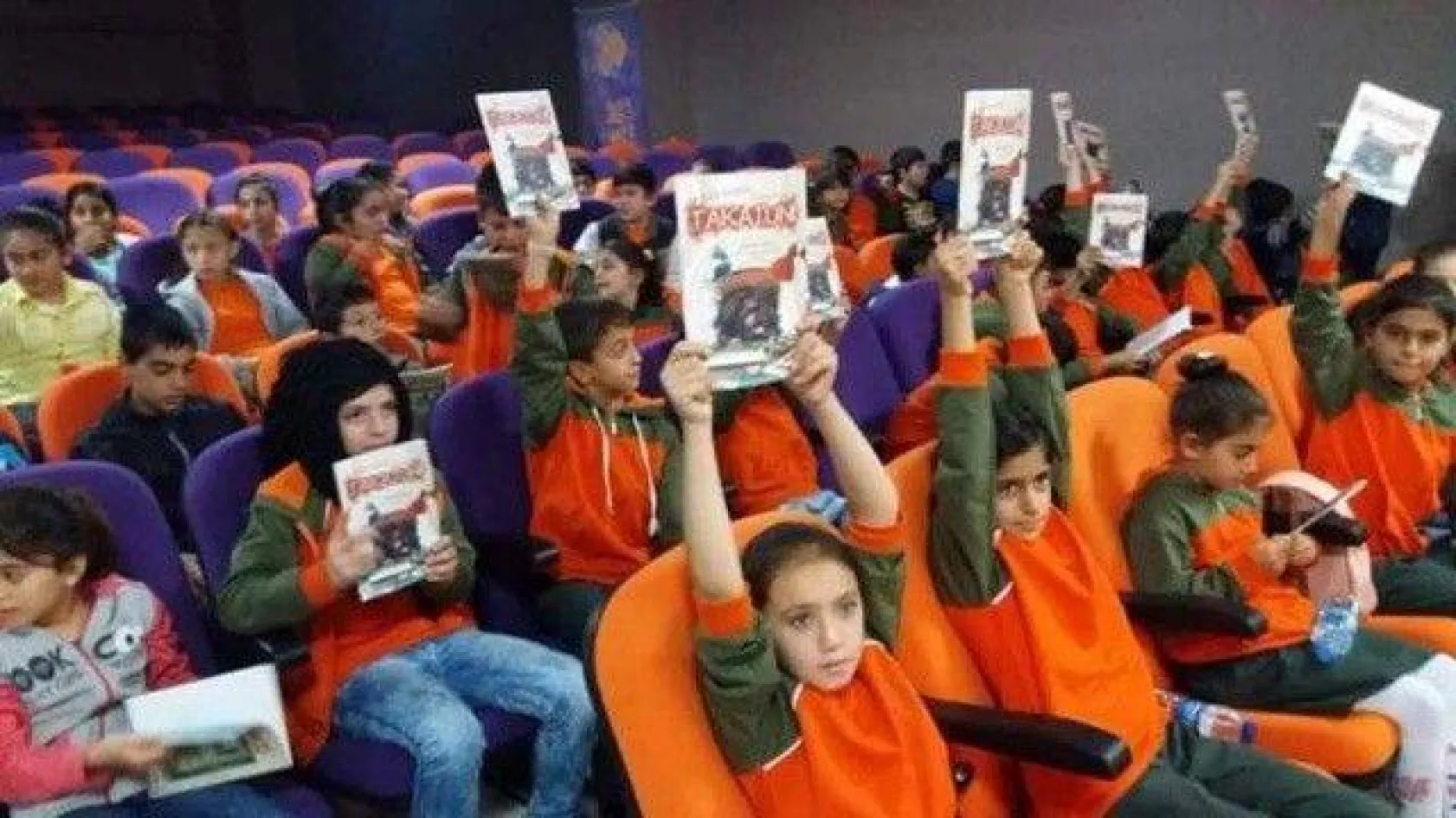 Bir Yazar, Bir Kitap, Yüz Fikir