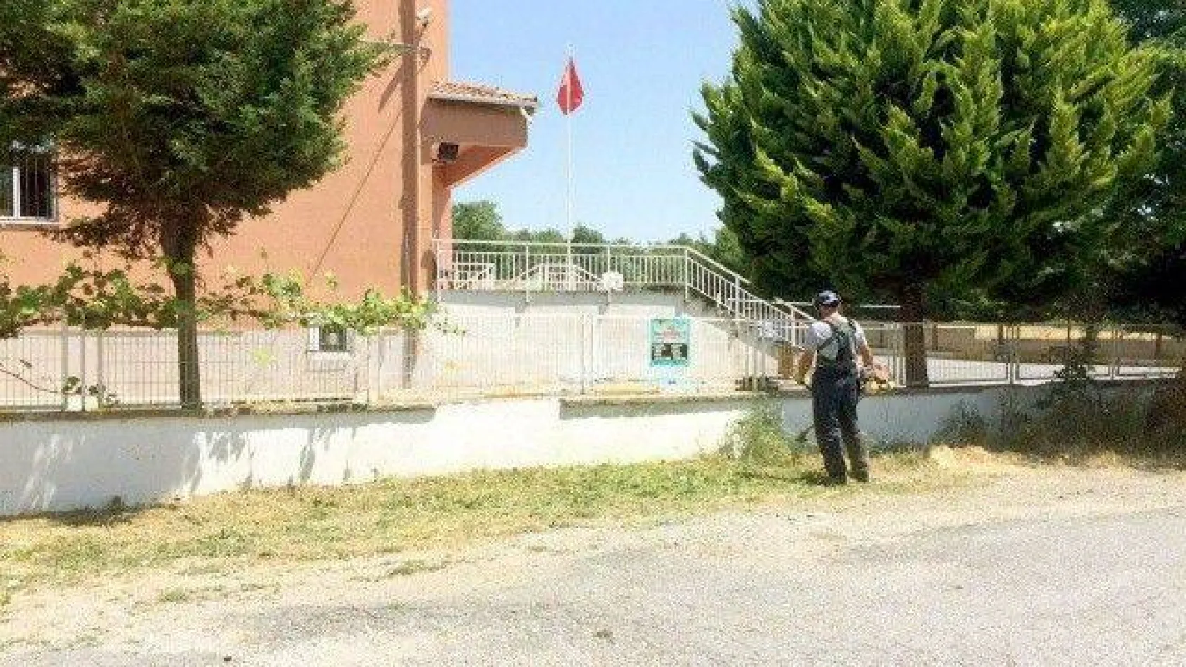 Belediye Ekipleri Saha Çalışmalarını Sürdürüyor