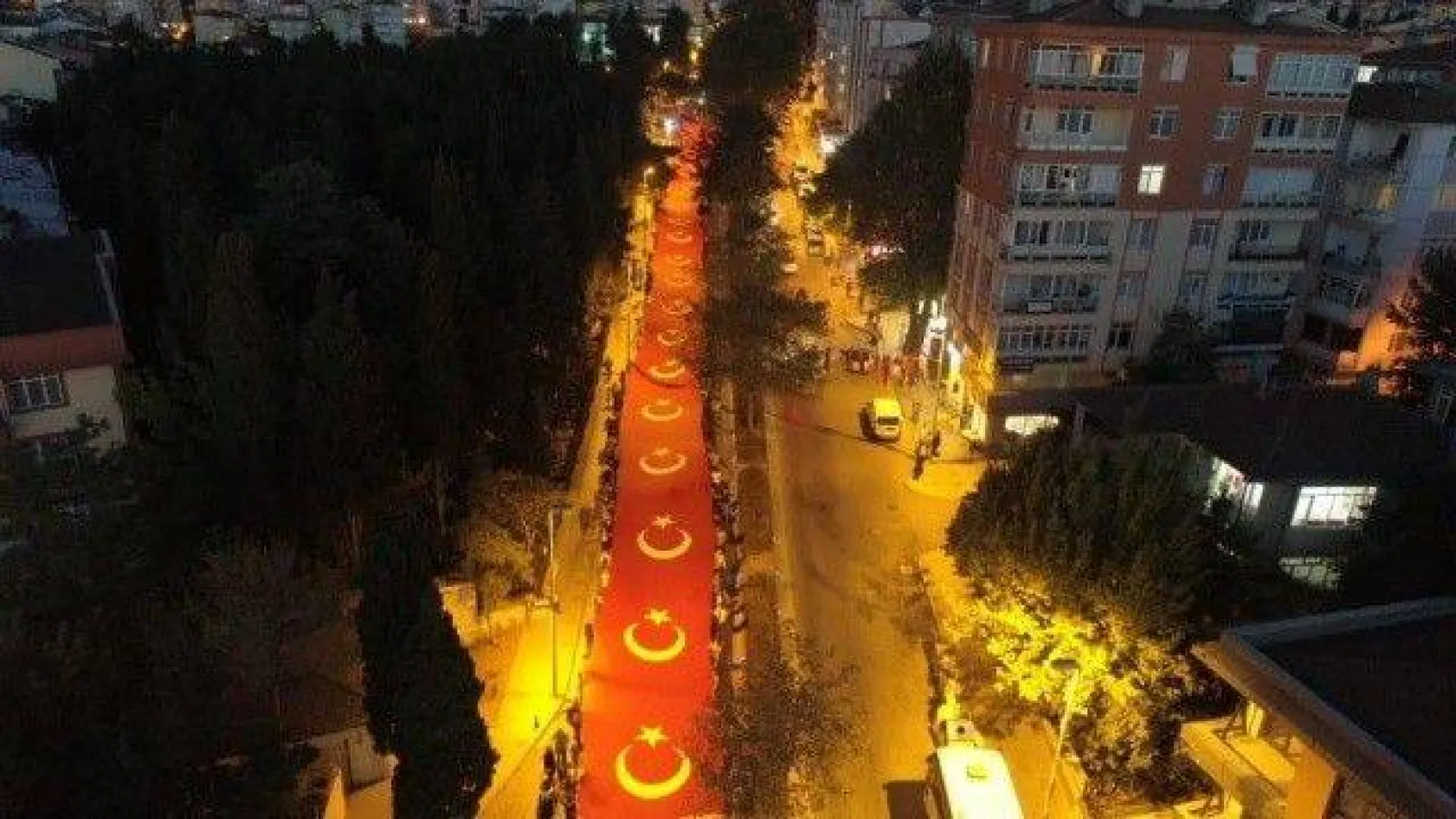 30 Ağustos coşkusu sokaklara taştı