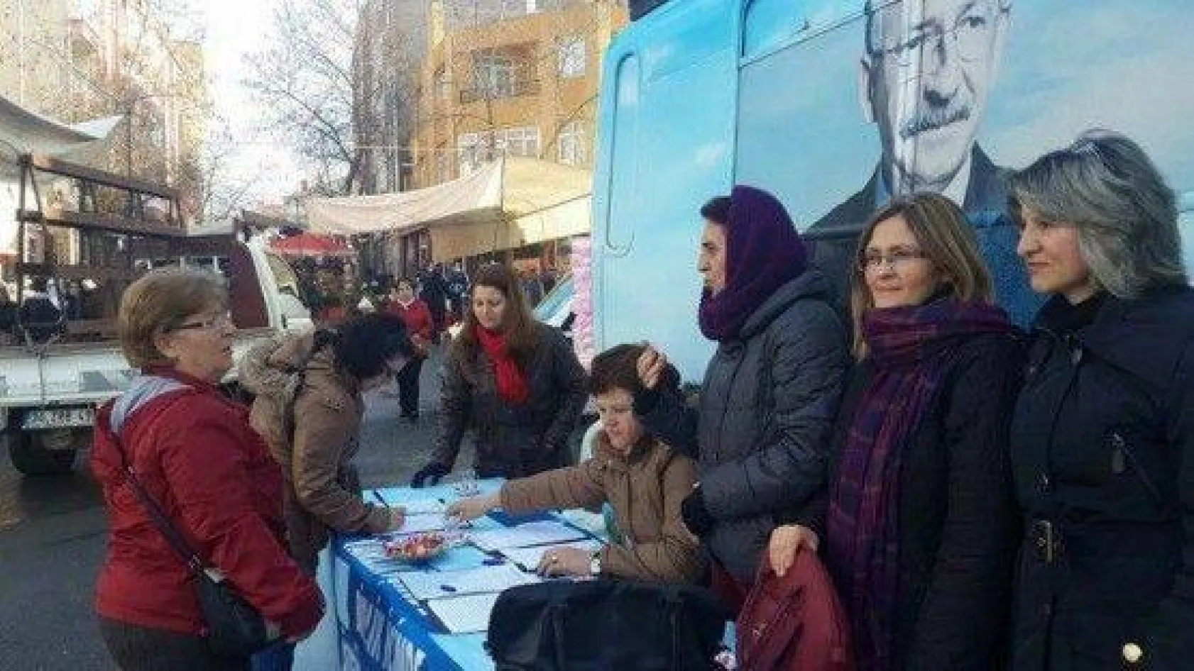 CHP'li kadınlar, Medeni Kanuna sahip çıkıyor