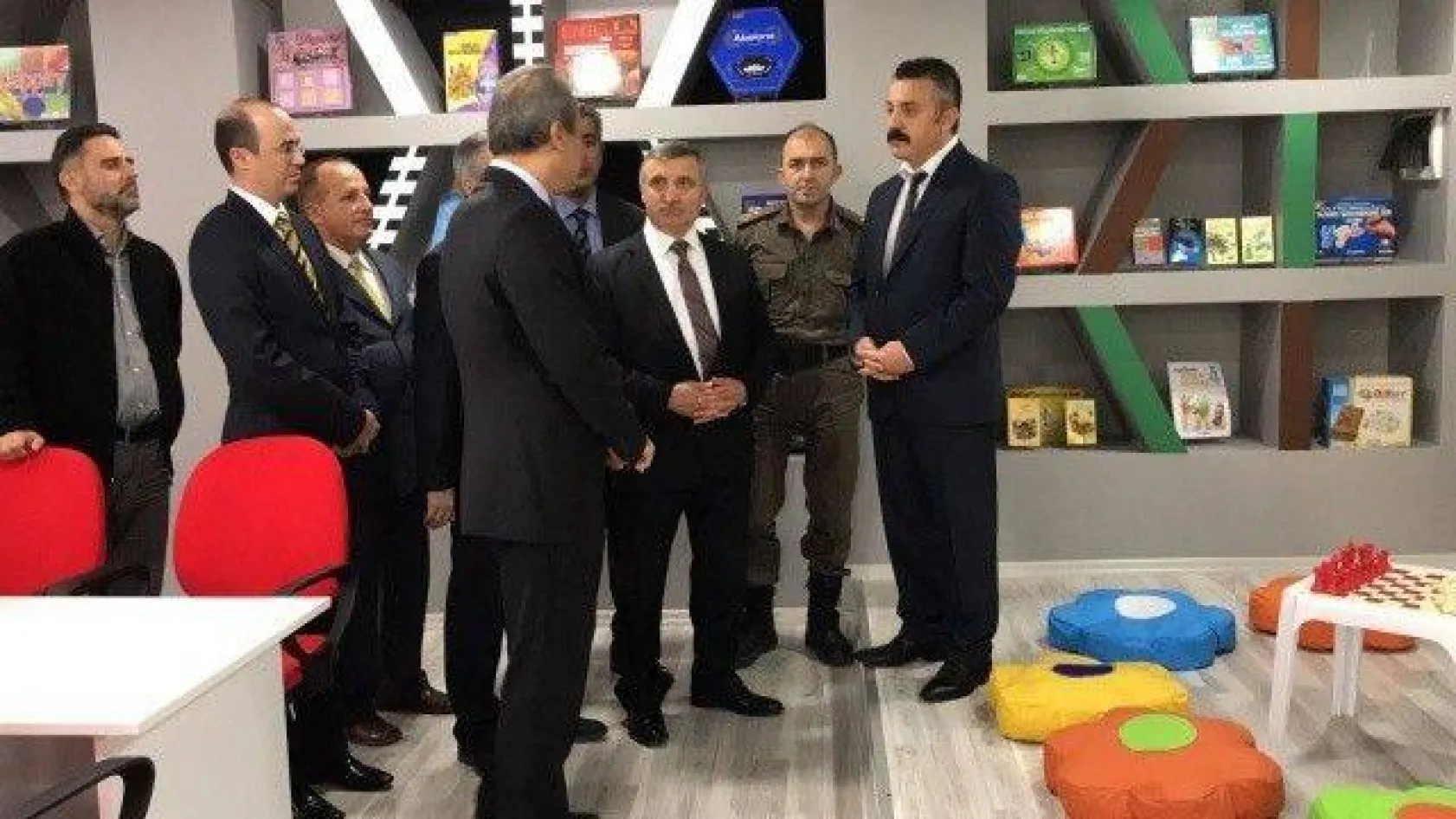 Turgut Reis İlkokulu " Mini Çalgı Müzesi " Kurdu [Foto Galeri]