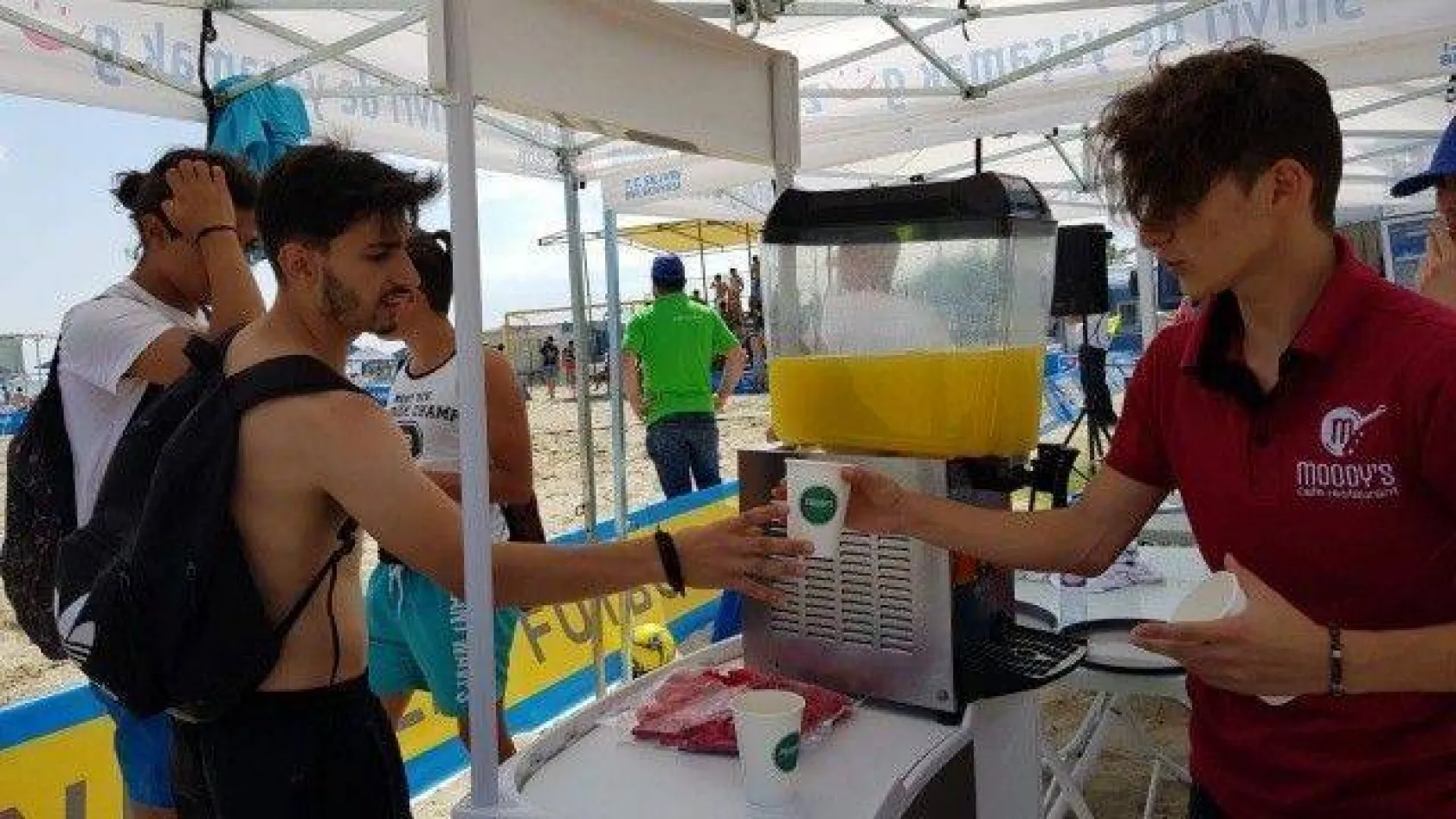 Moody's Cafe Festivalde Gönülleri Fethetti!