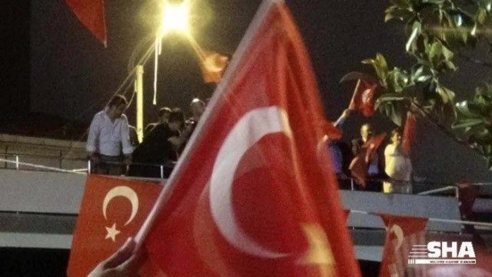 Başkan Topbaş, Silivri'de Demokrasi nöbetine katıldı