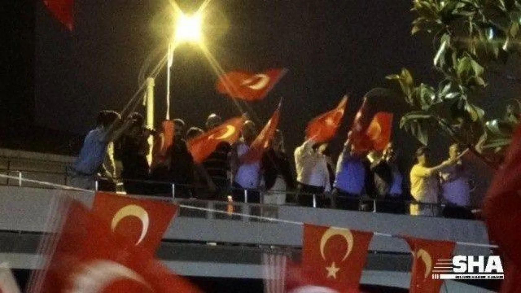 Başkan Topbaş, Silivri'de Demokrasi nöbetine katıldı