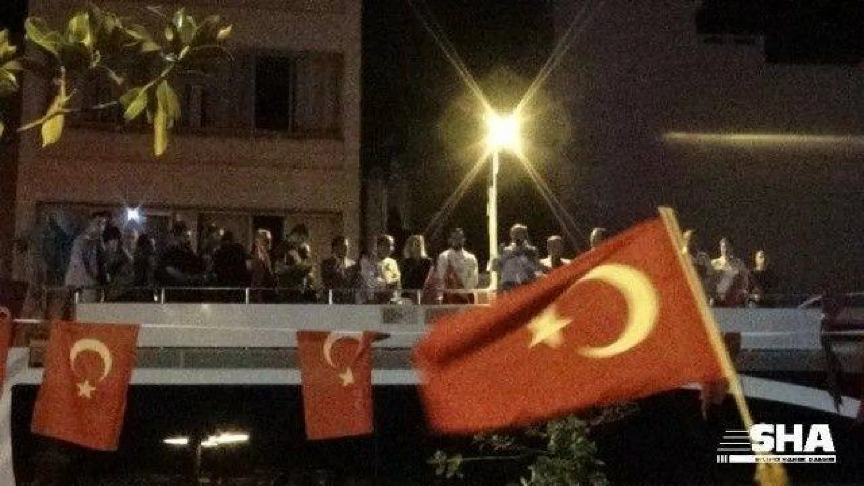 Başkan Topbaş, Silivri'de Demokrasi nöbetine katıldı